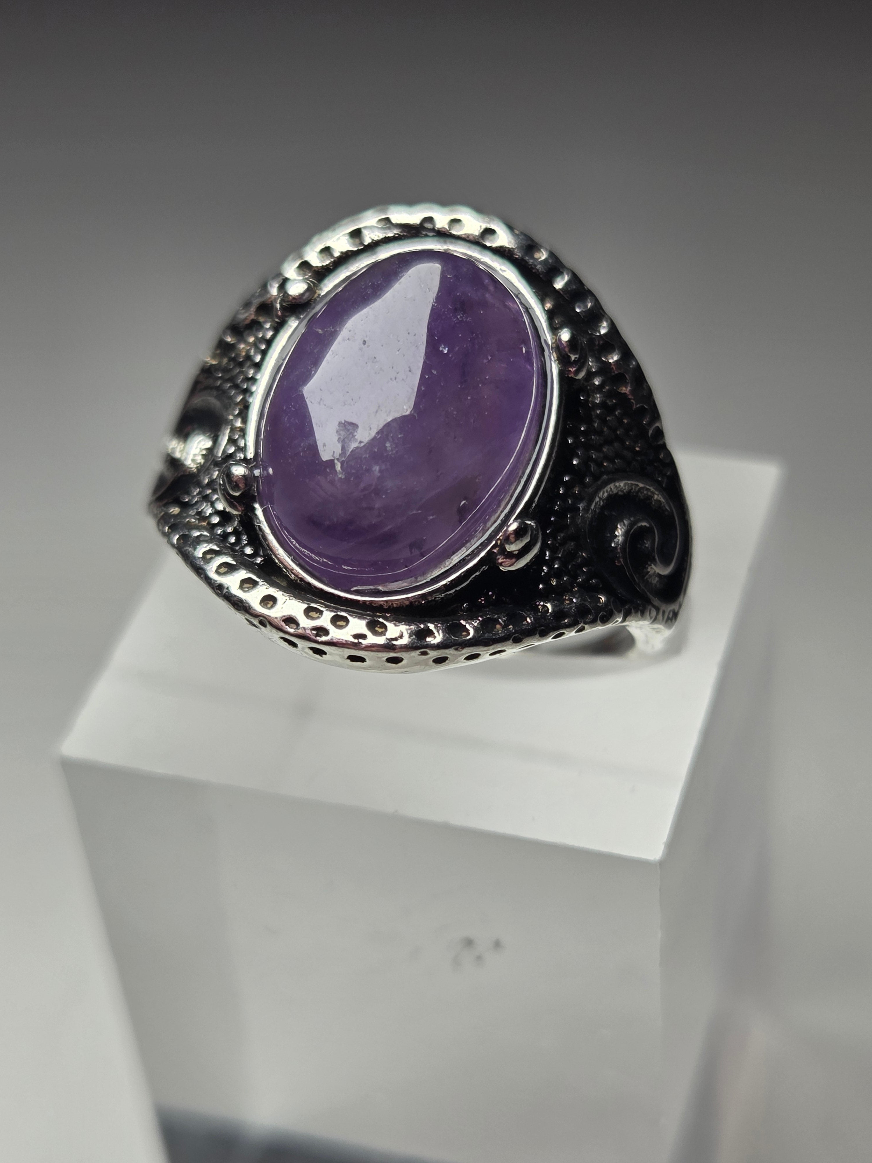 Vintage style amethyst crystal adjustable ring