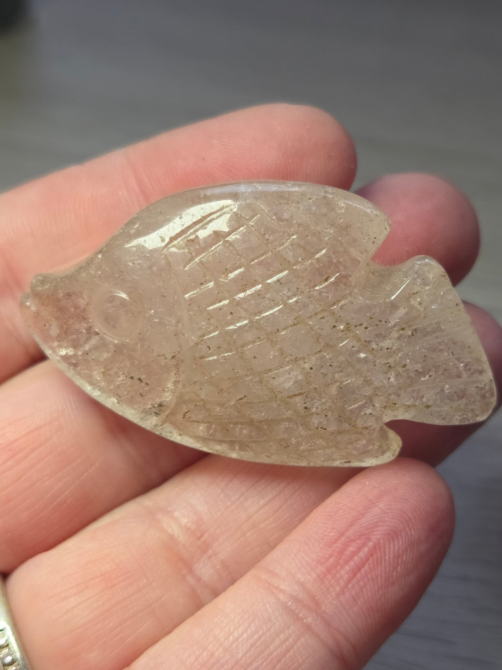 Garden quartz crystal fish carving