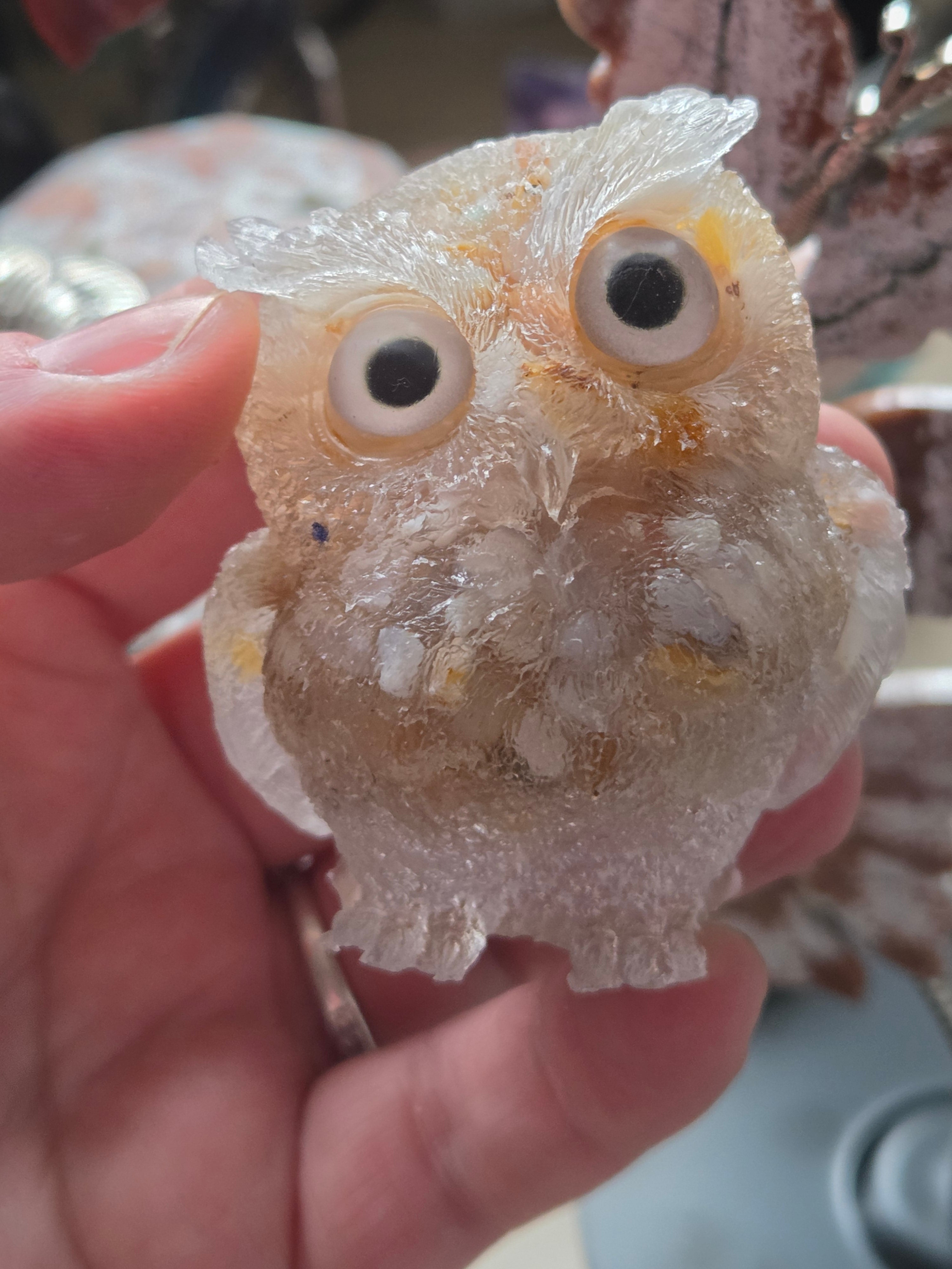 Flower agate crystal chip owl