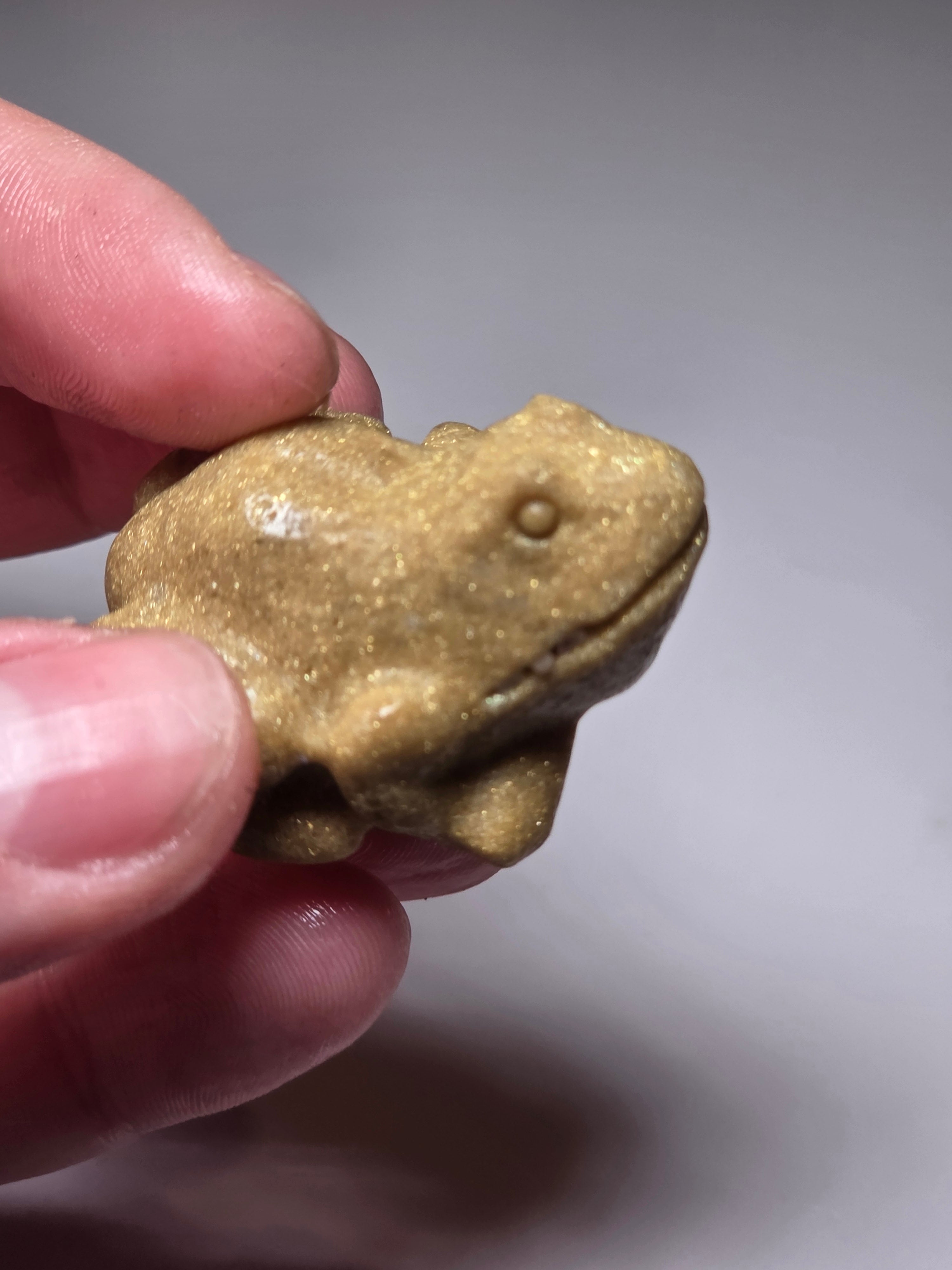 Yellow Jade crystal frog carving