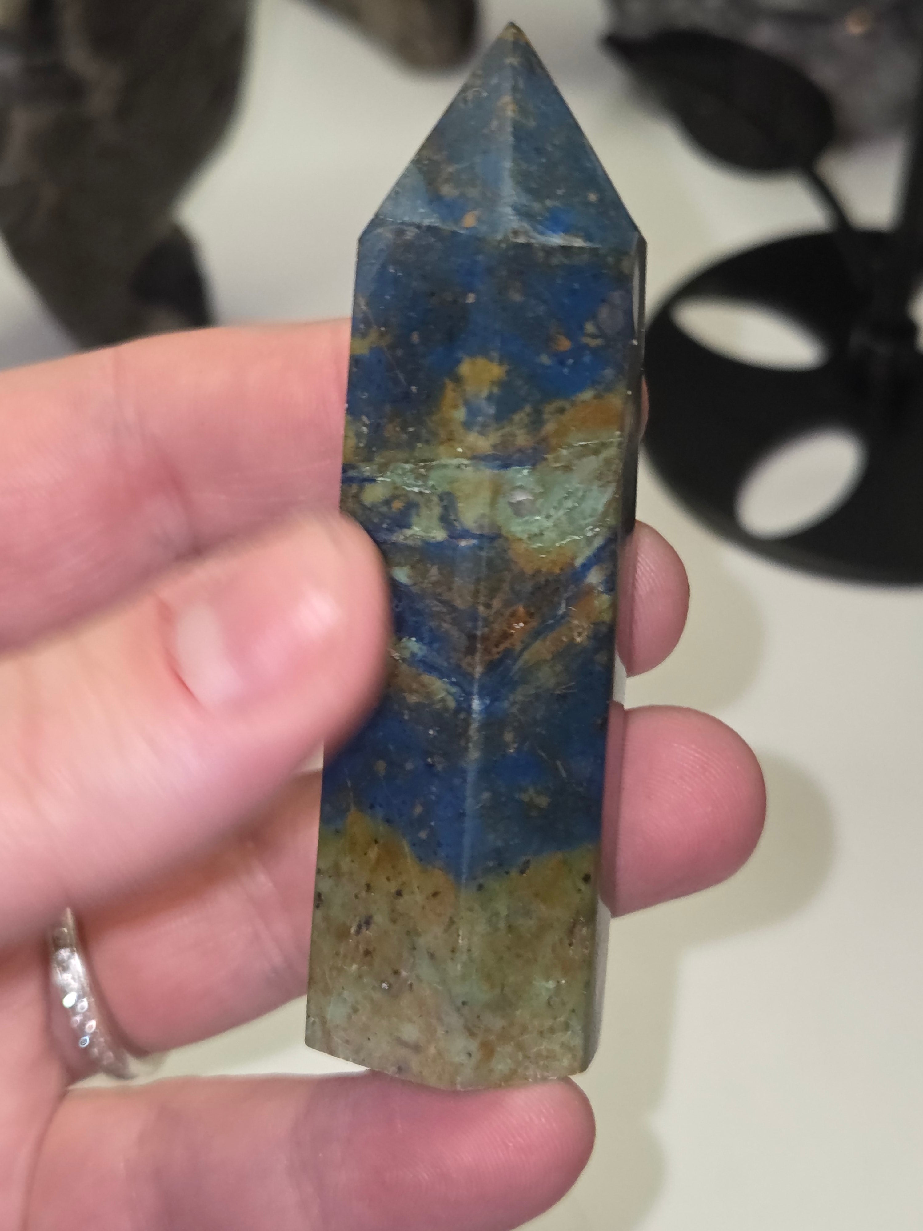 Quantum Quattro crystal tower carving