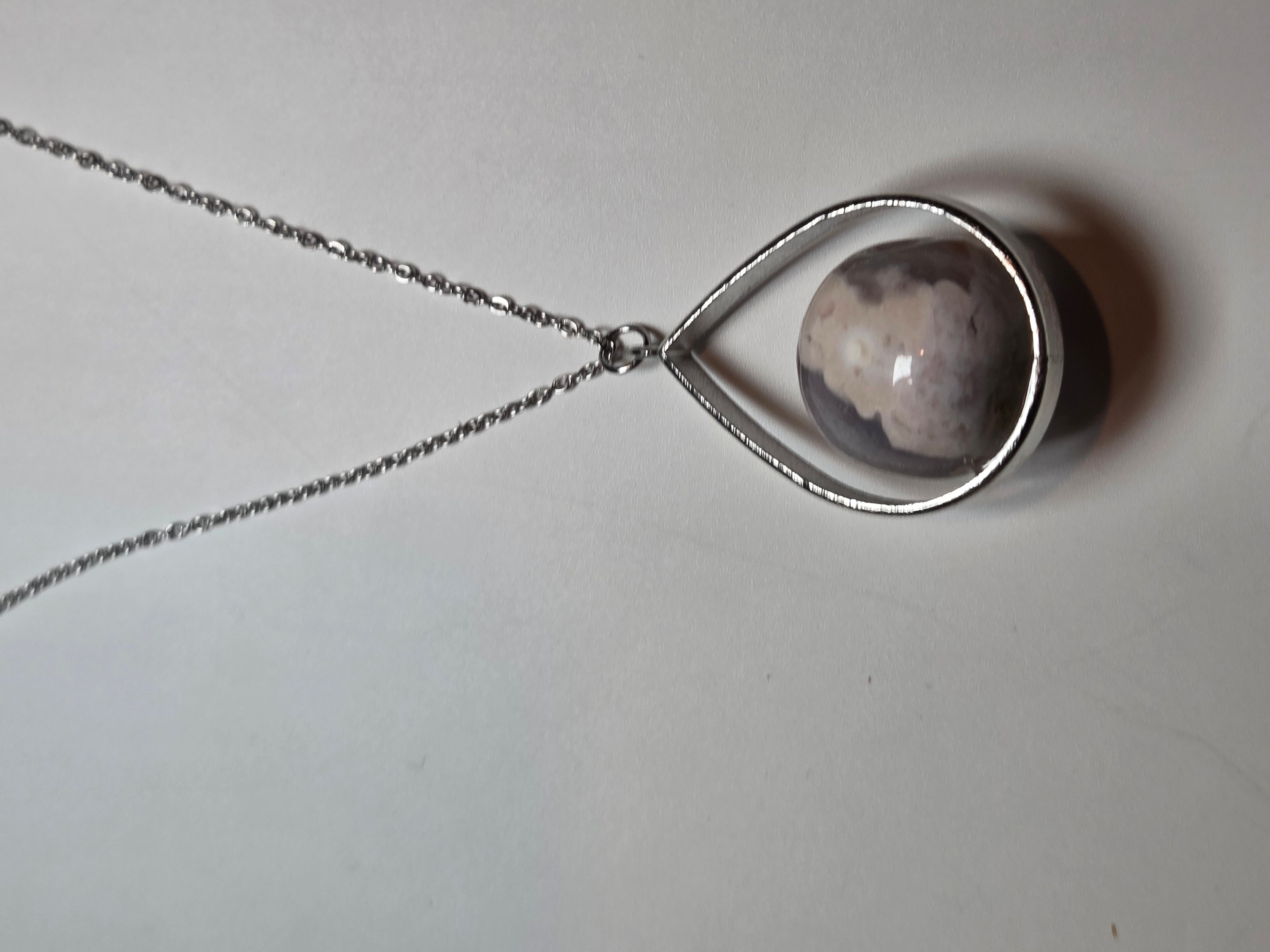Flower agate crystal handmade necklace
