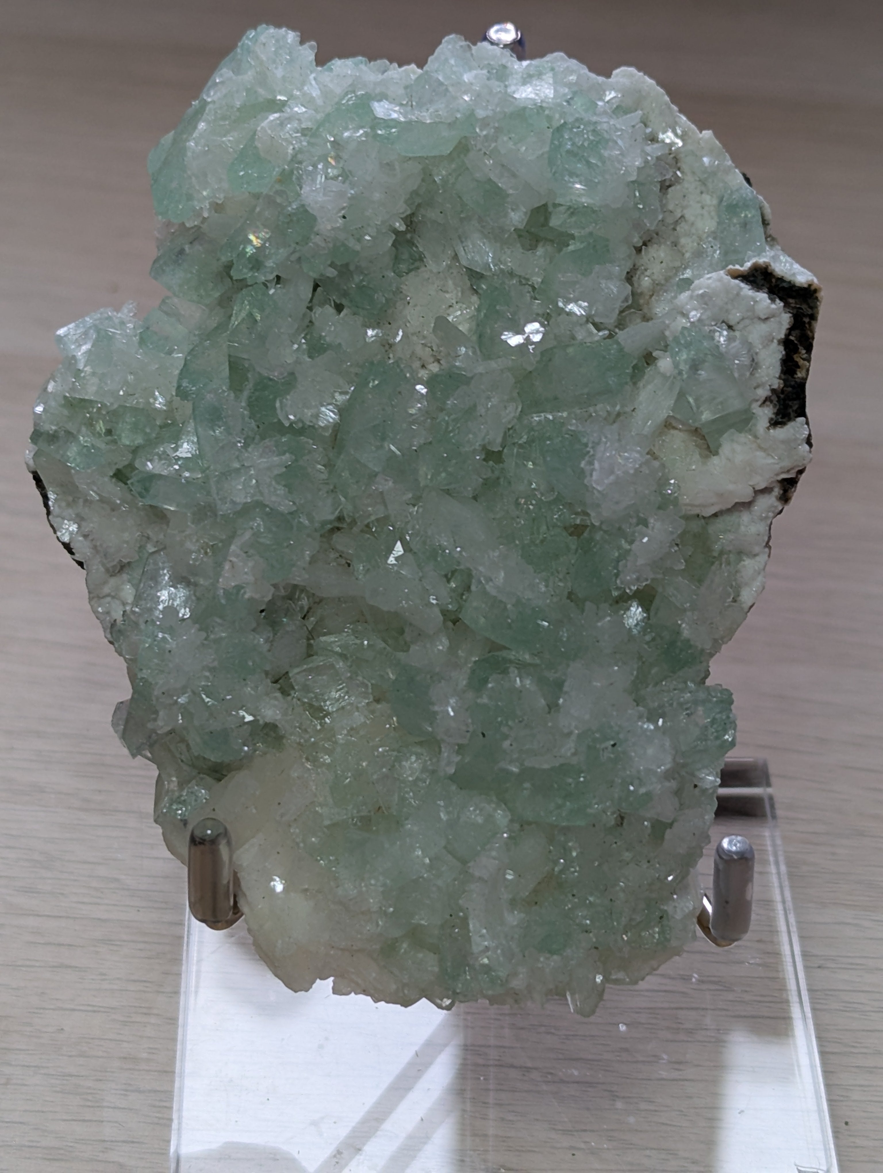 Diamond apophyllite crystal specimen with Stand