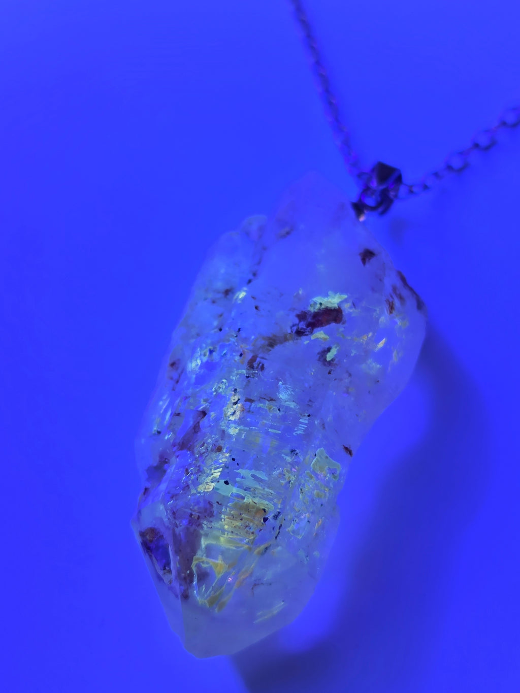 Petroleum crystal necklace with amazing  UV