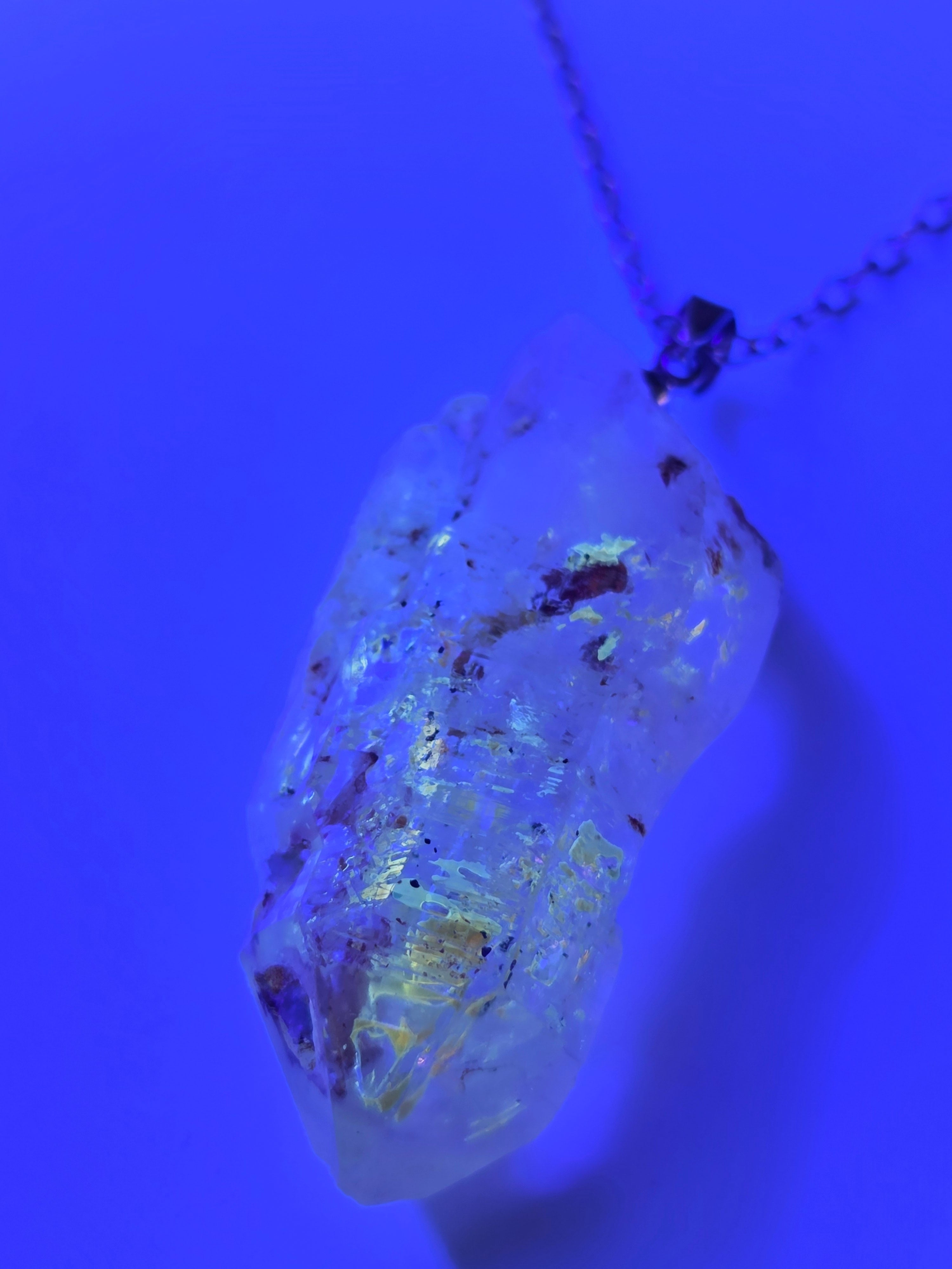 Petroleum crystal necklace with amazing  UV
