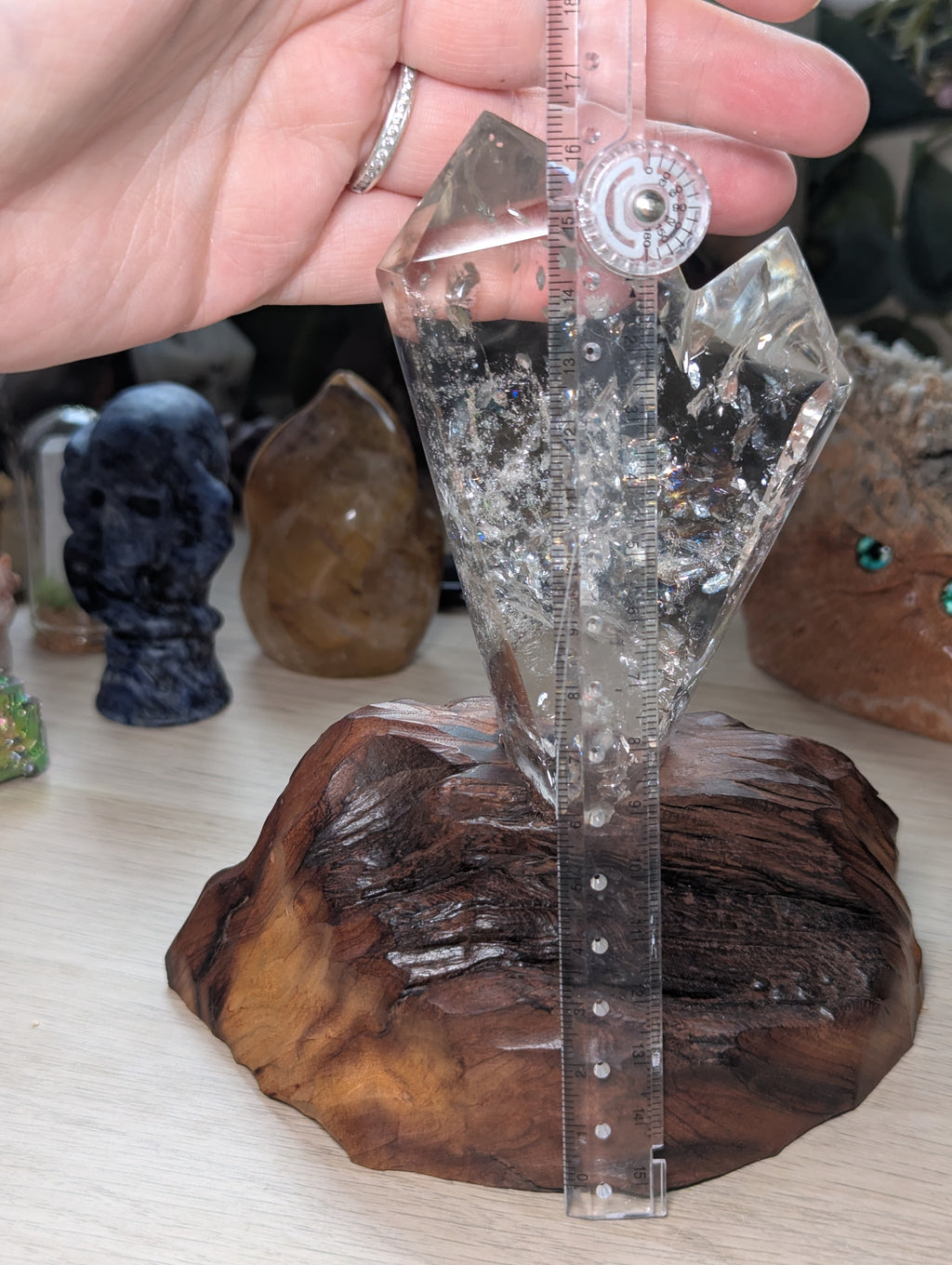 Grade AAAA Clear quartz dual tower carving