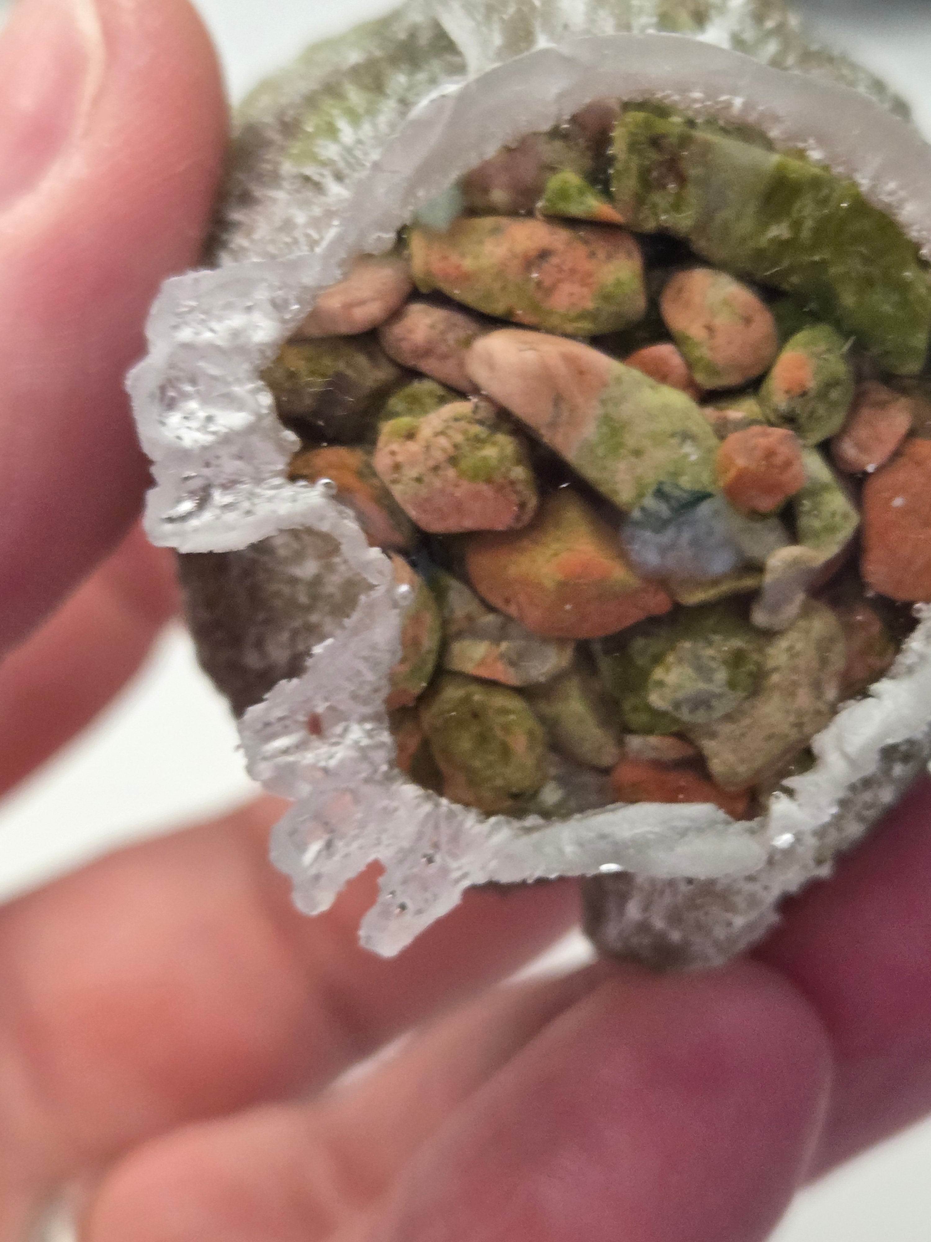 Unikite crystal resin owl carving