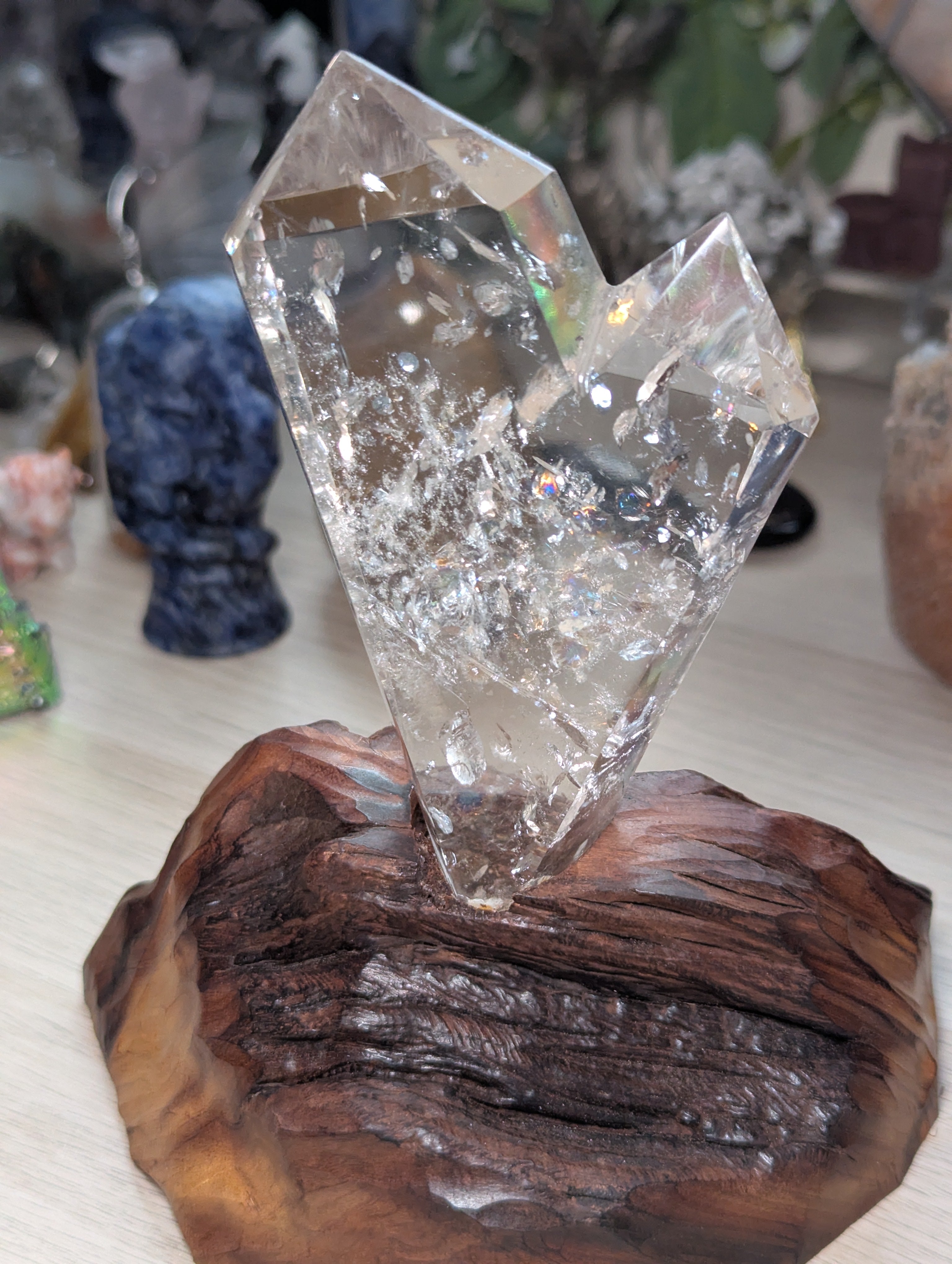 Grade AAAA Clear quartz dual tower carving