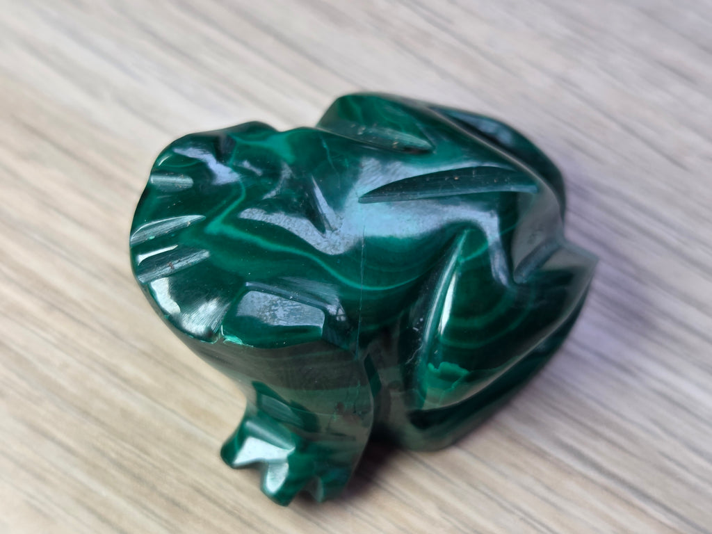 Malicite crystal animal carving