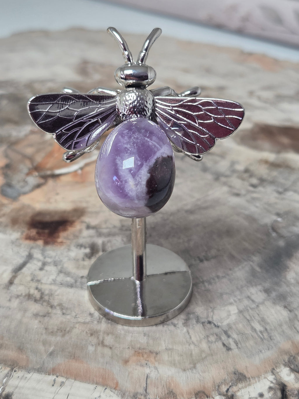 Amethyst crystal bee carving