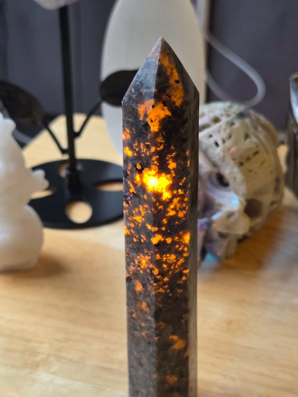 New Yooperlite crystal tower carving UV reactive