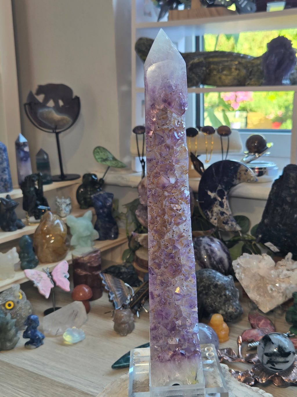 Beautiful  black agate with amethyst crystal from Brazil