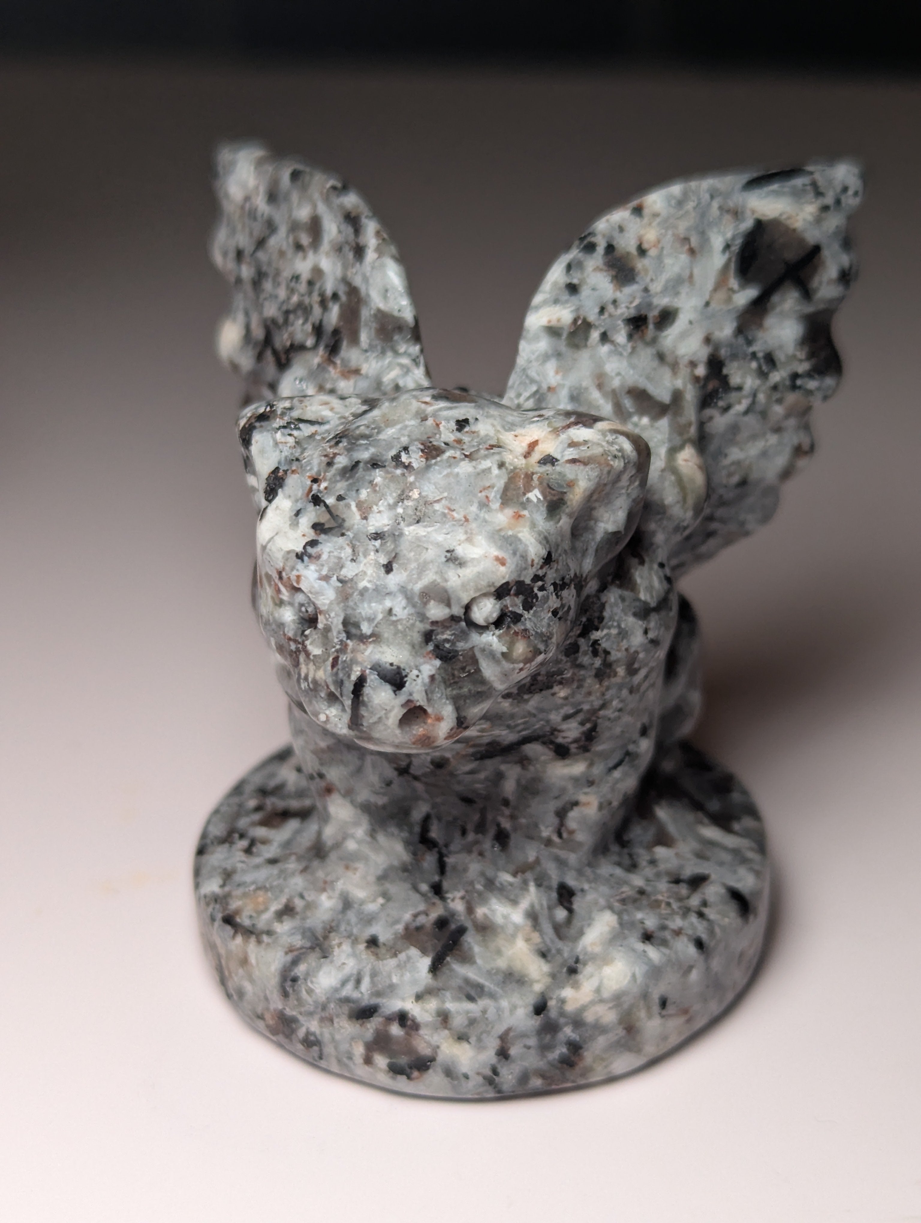 Yooperlite crystal Gargoyle carving orange UV