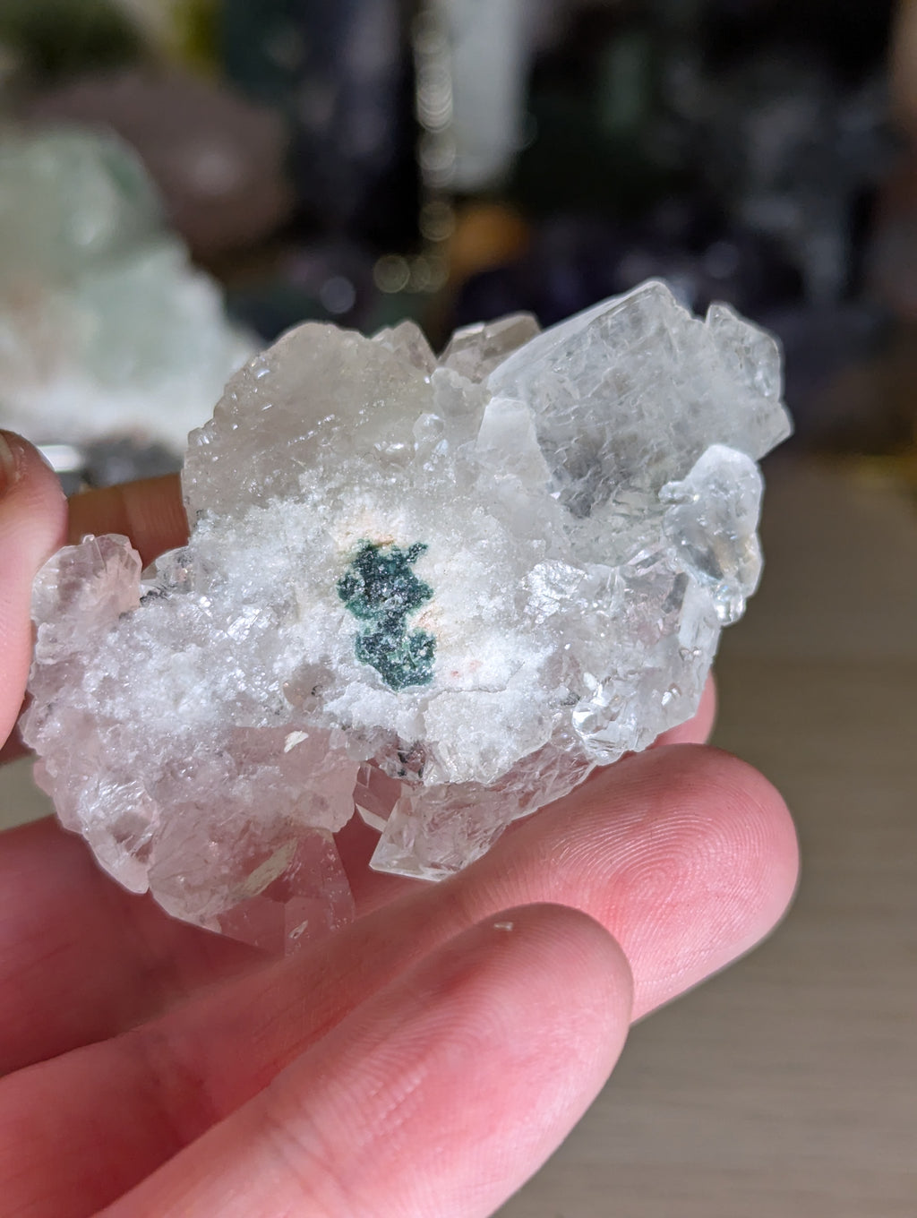 Stunning Crystal diamond Apophyllite incase