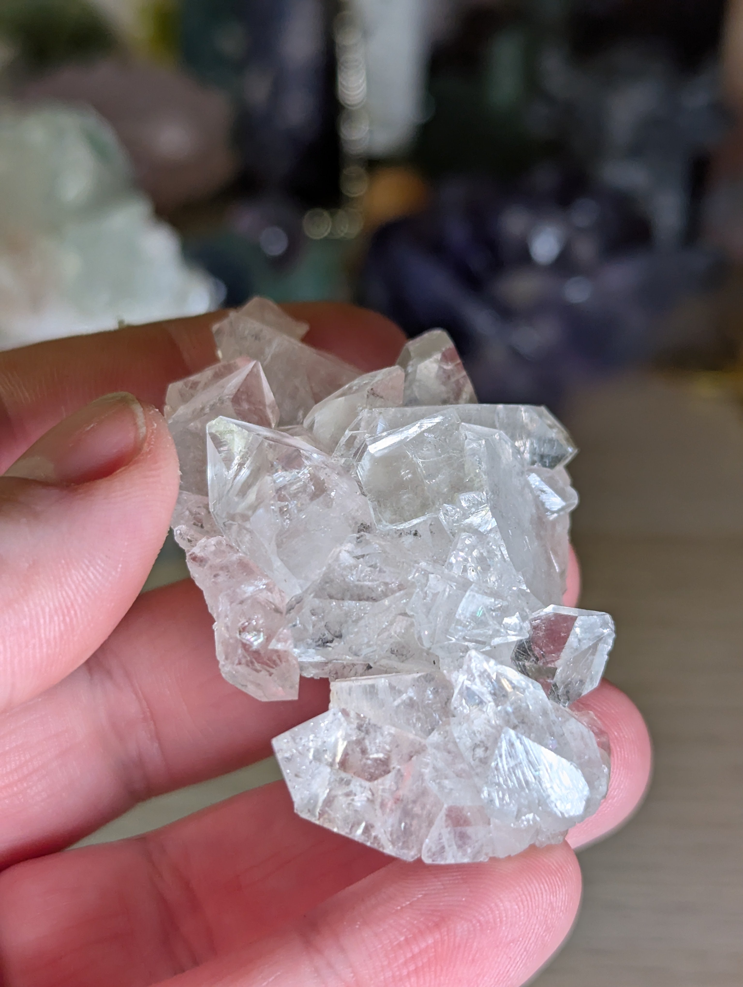 Stunning Crystal diamond Apophyllite incase