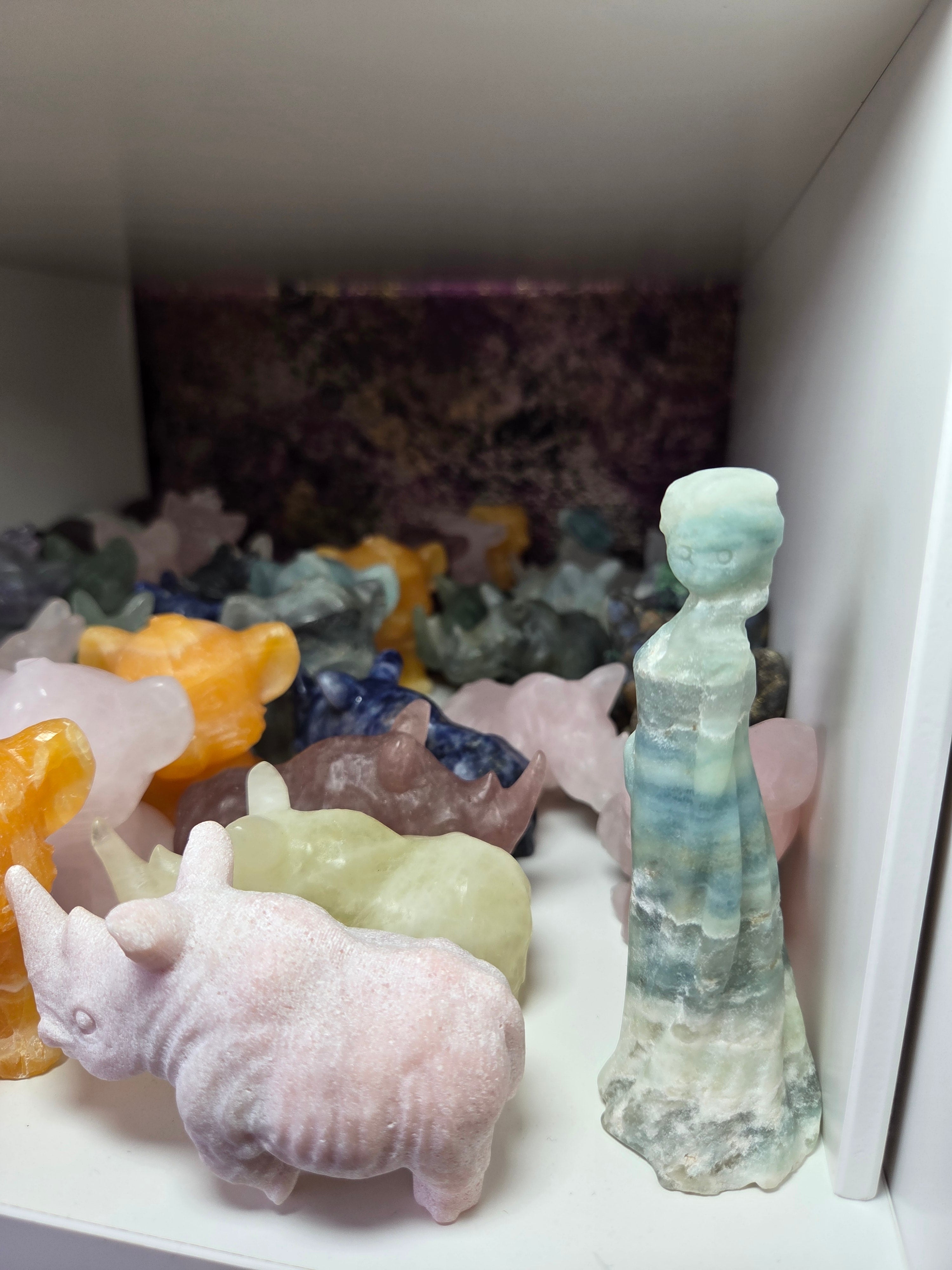 2 x randomly picked medium carvings