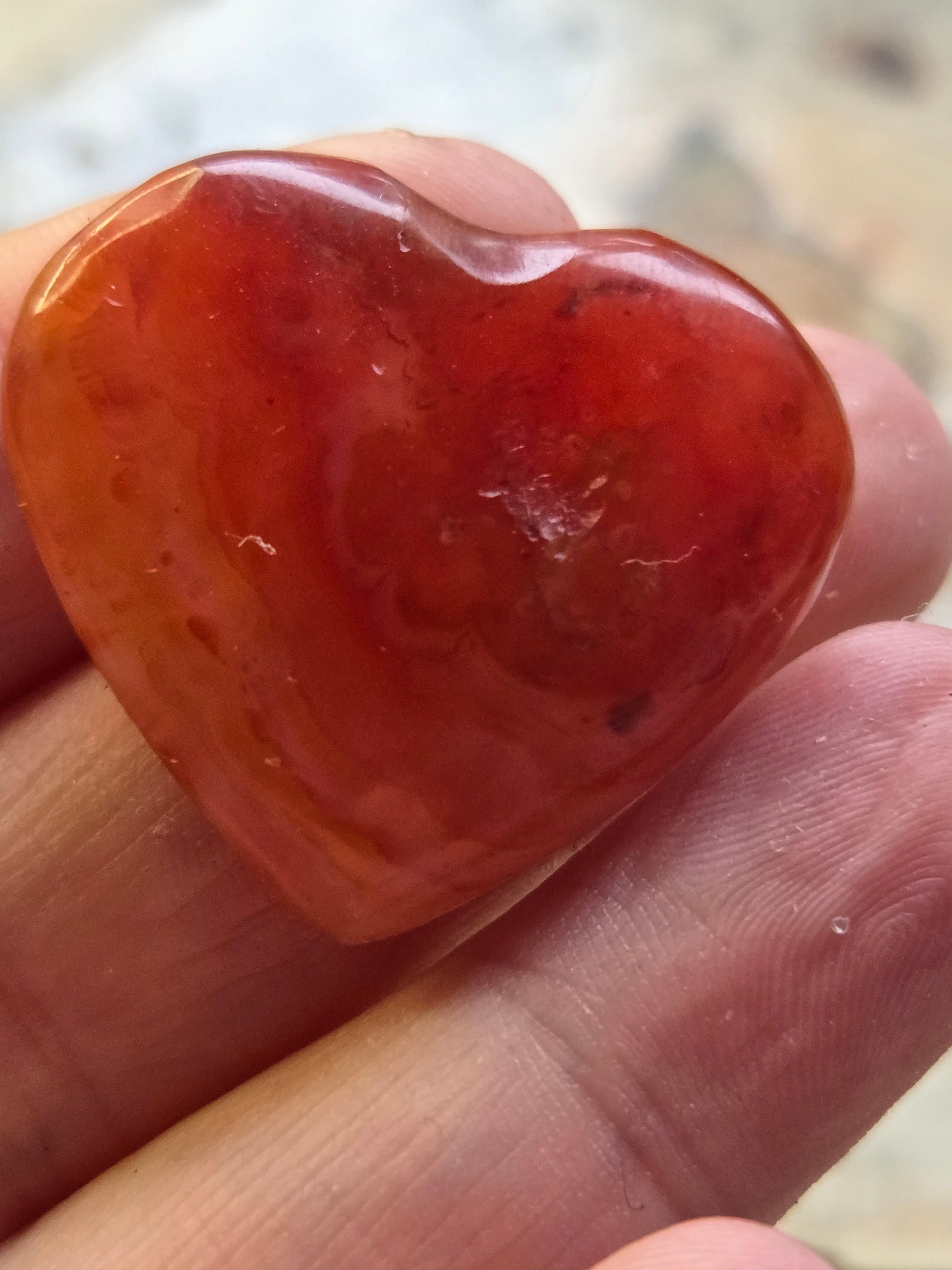 Carnelian crystal heart carving