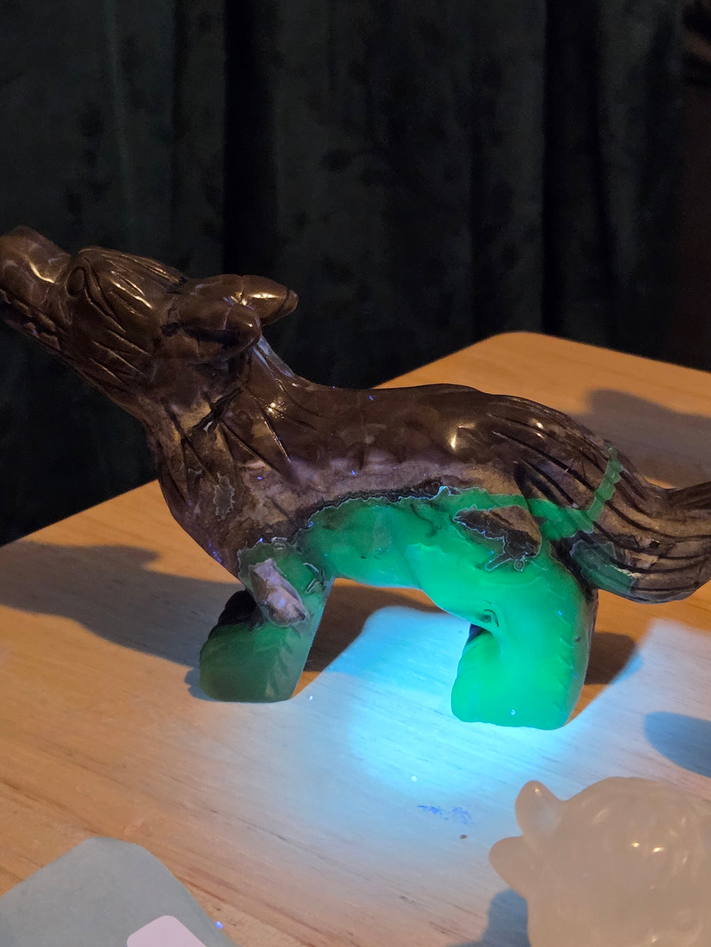 Volcano Agate crystal wolf carving Green uv