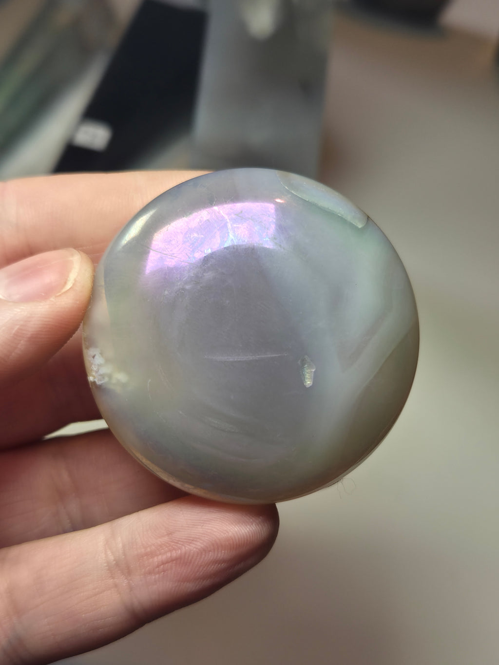 Flower agate  palm stone