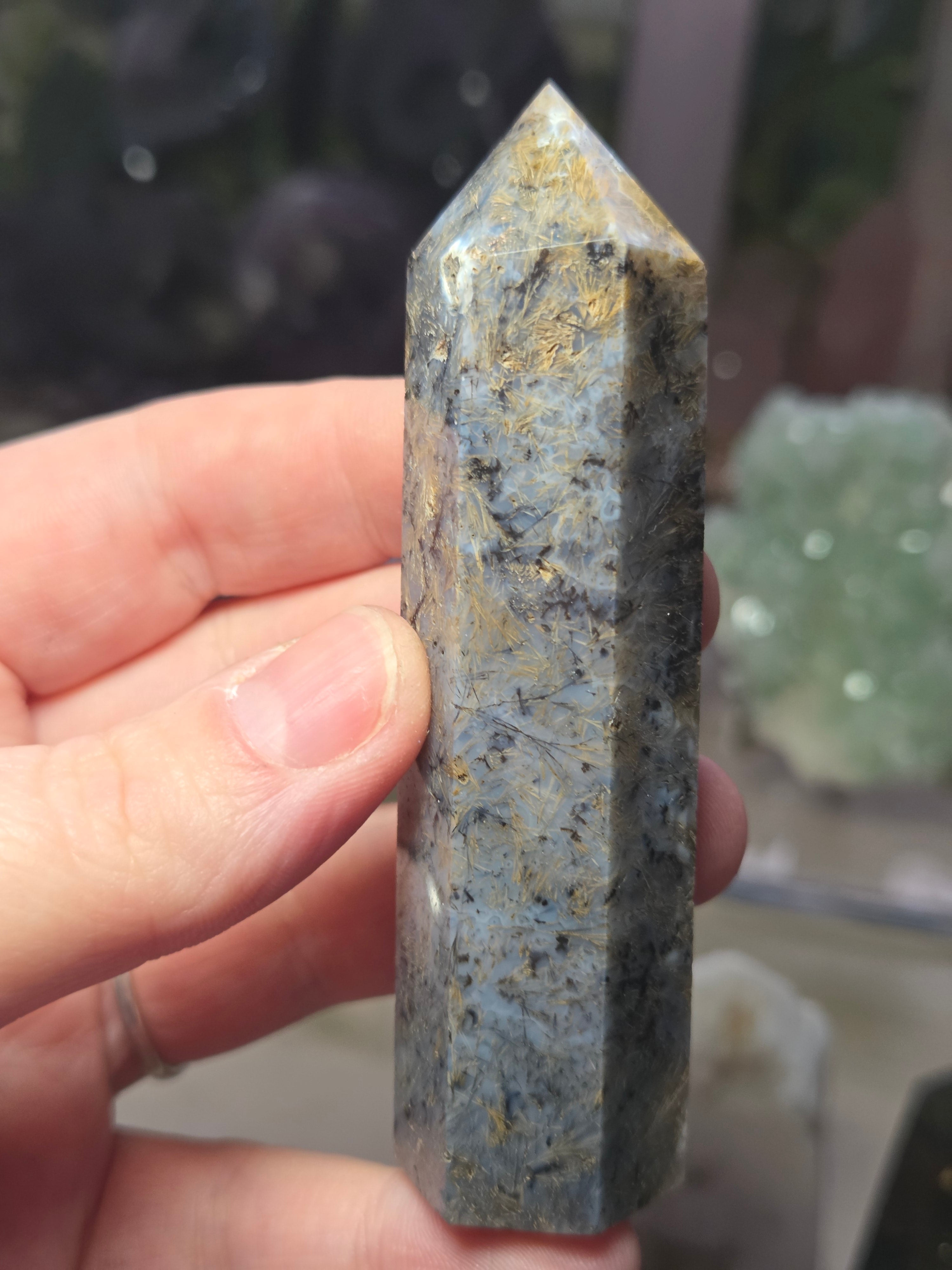 Rutile in quartz crystal tower