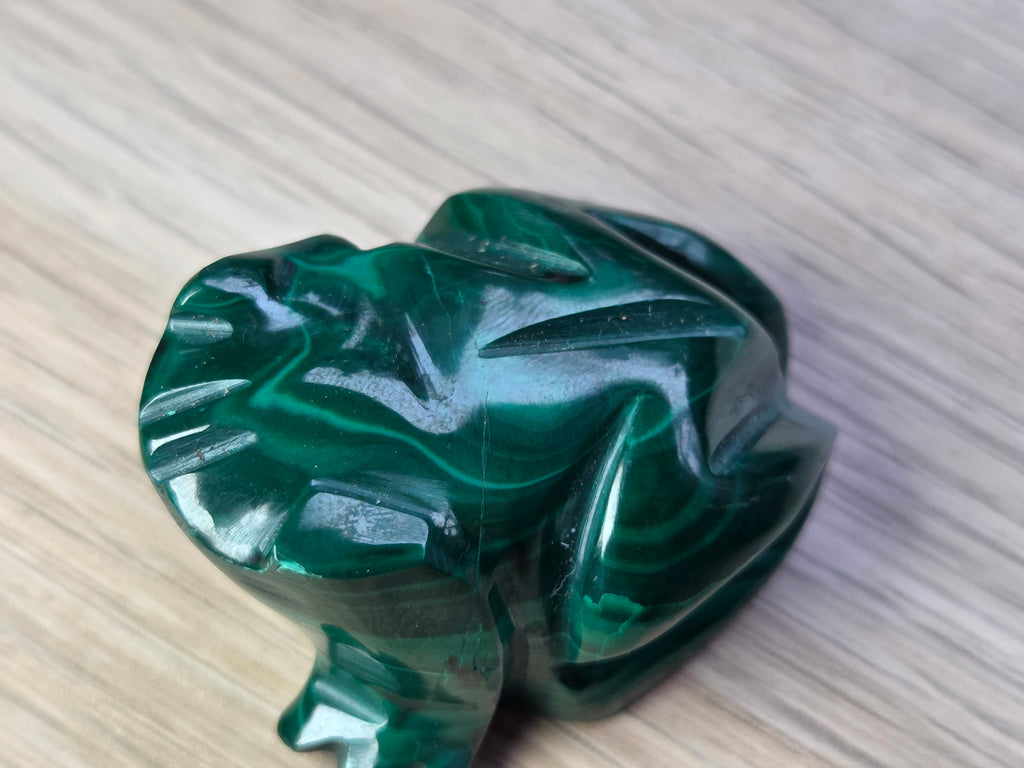 Malicite crystal animal carving