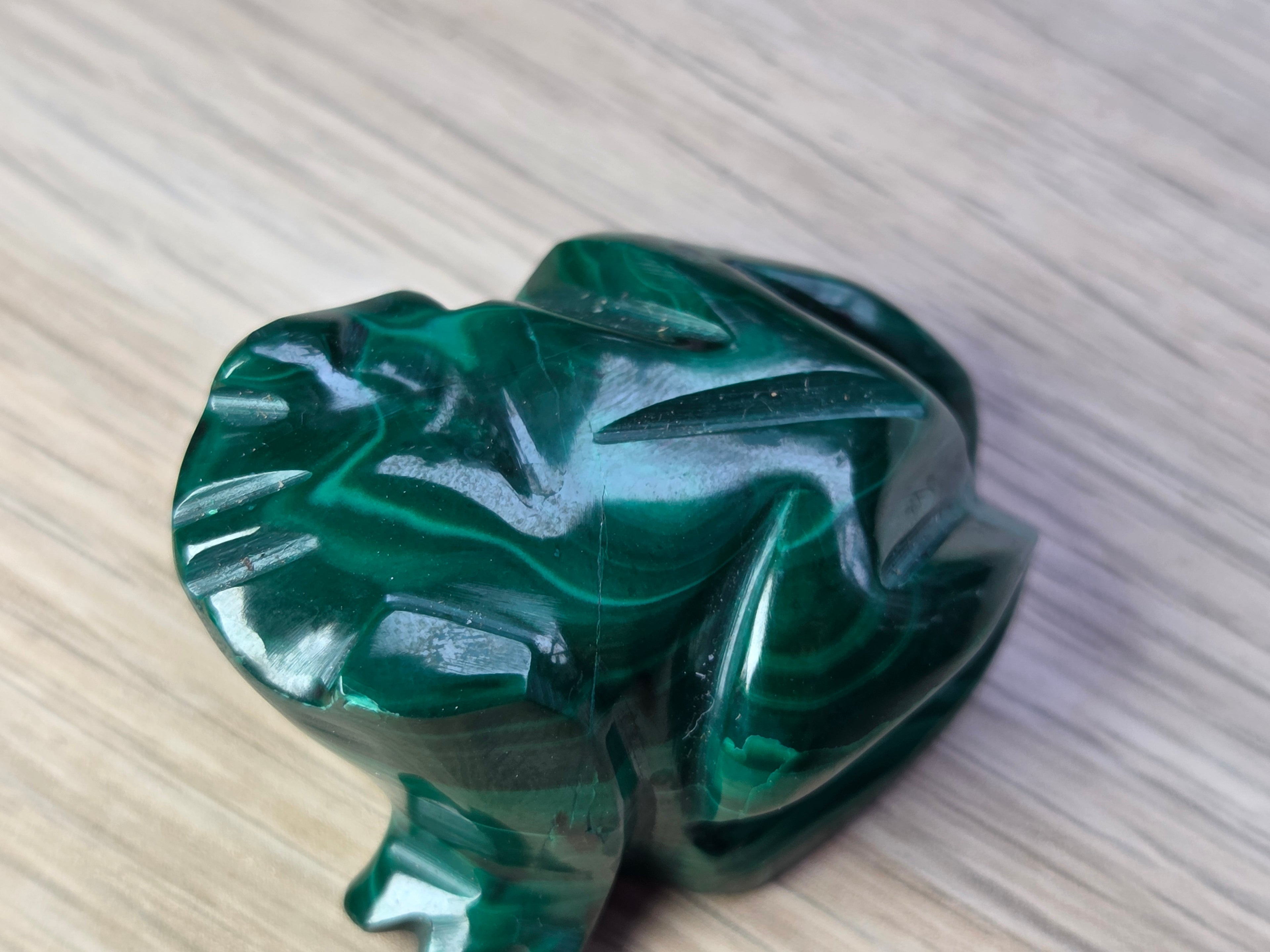 Malicite crystal animal carving