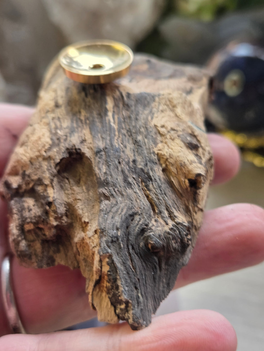 Drift wood crystal sphere stand