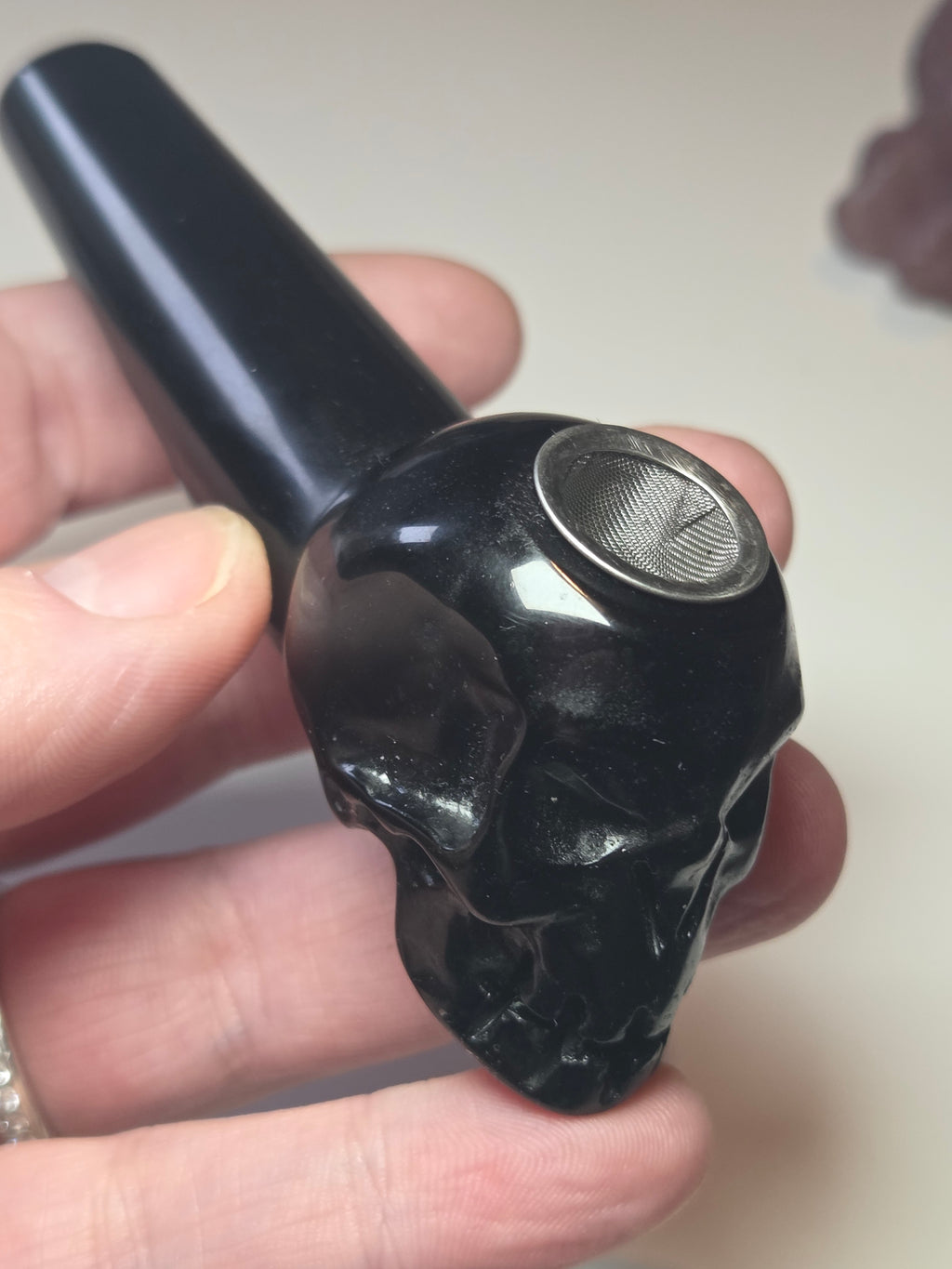 Obsidian crystal skull smoking pipe
