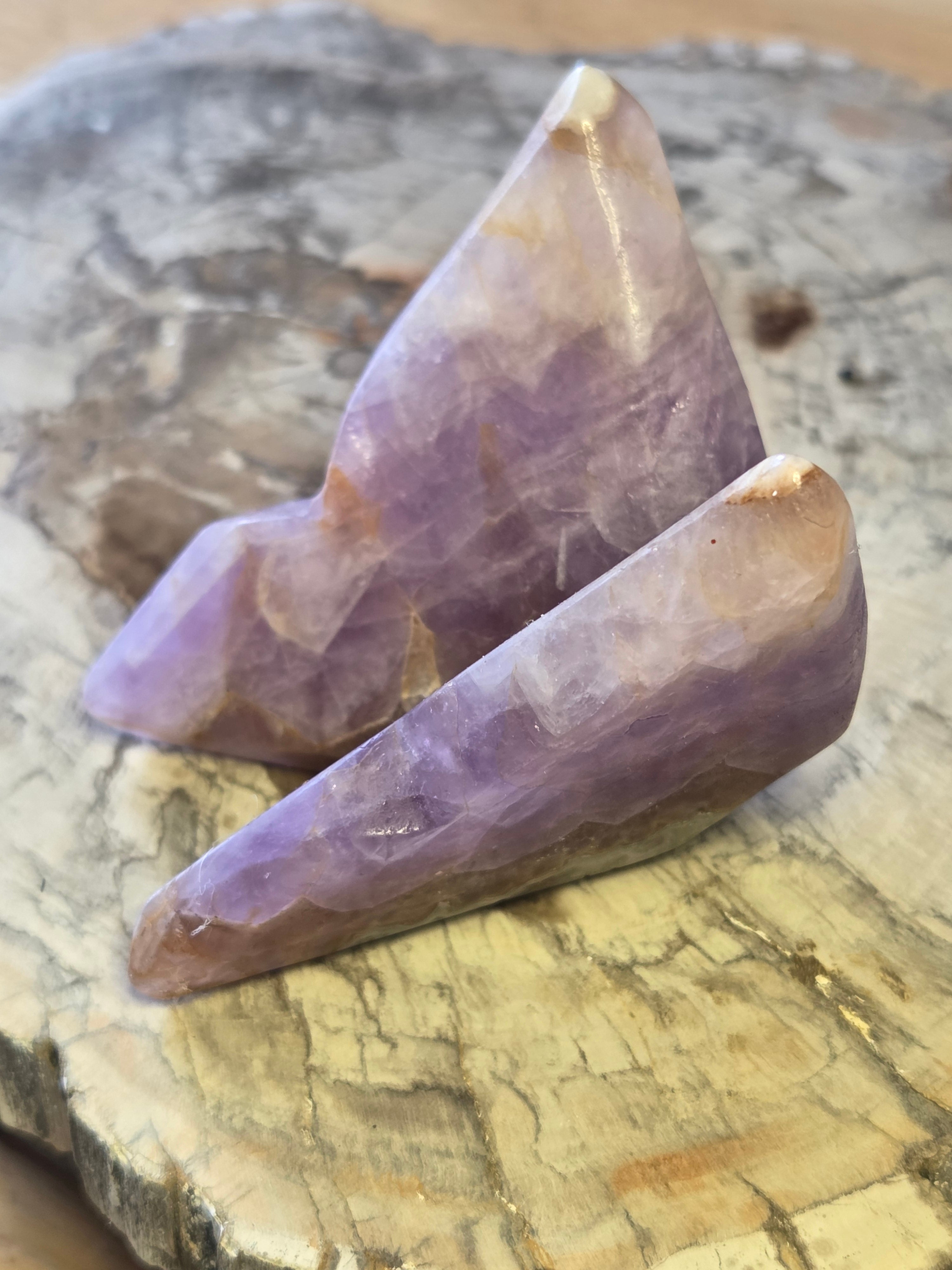 Amethyst 3d butterfly carving