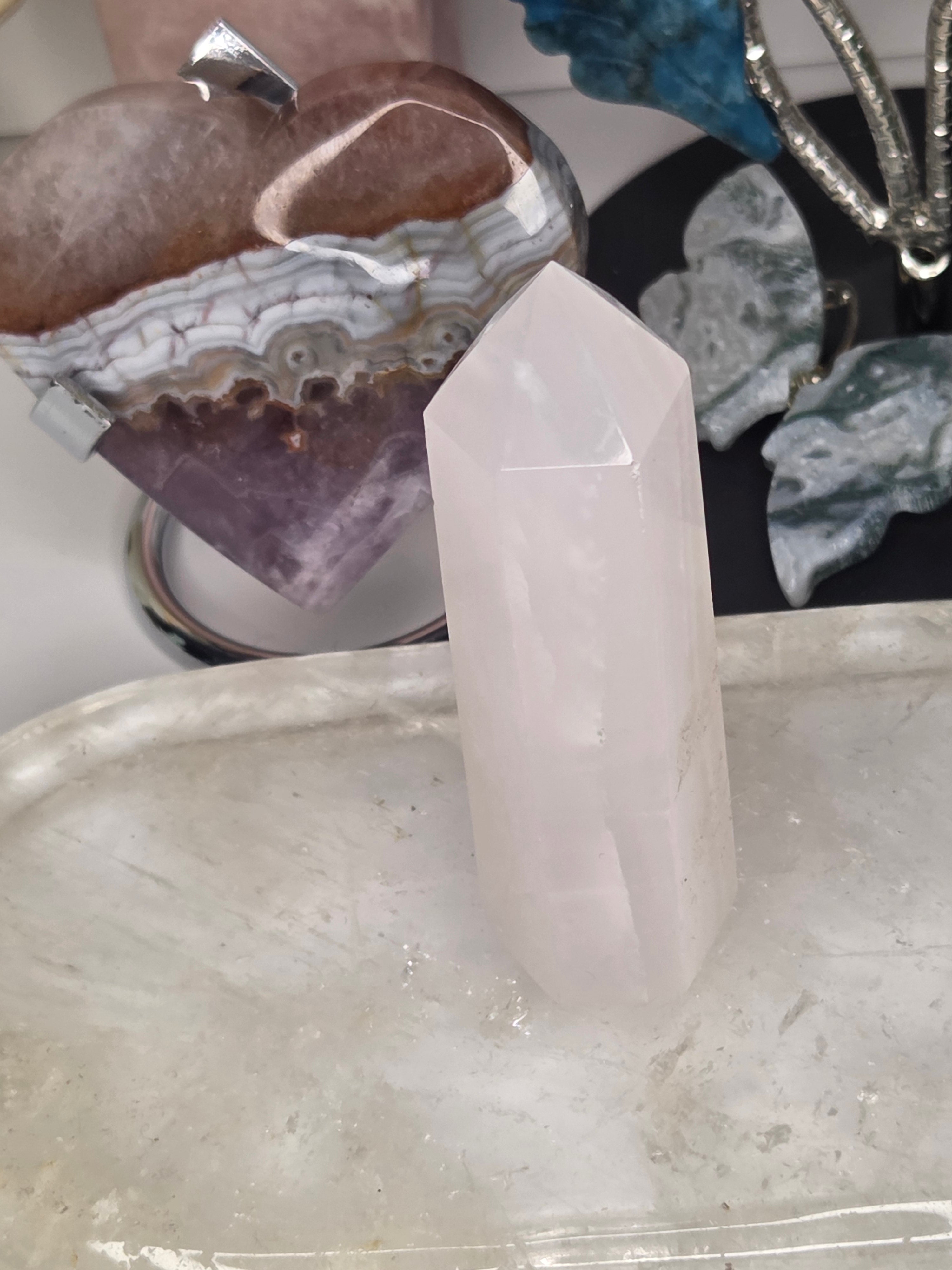 Mango calcite crystal tower