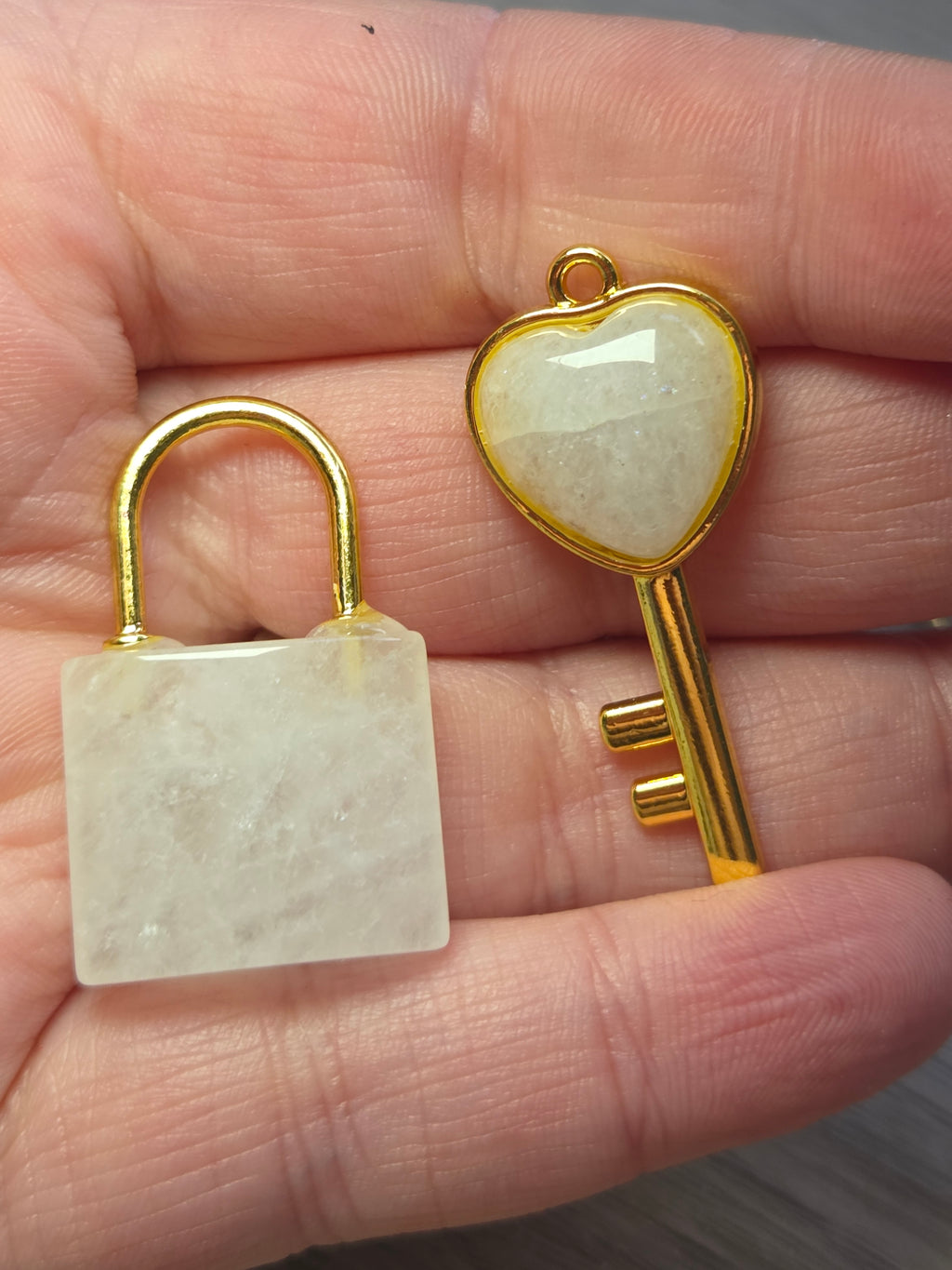 Crystal key and lock
