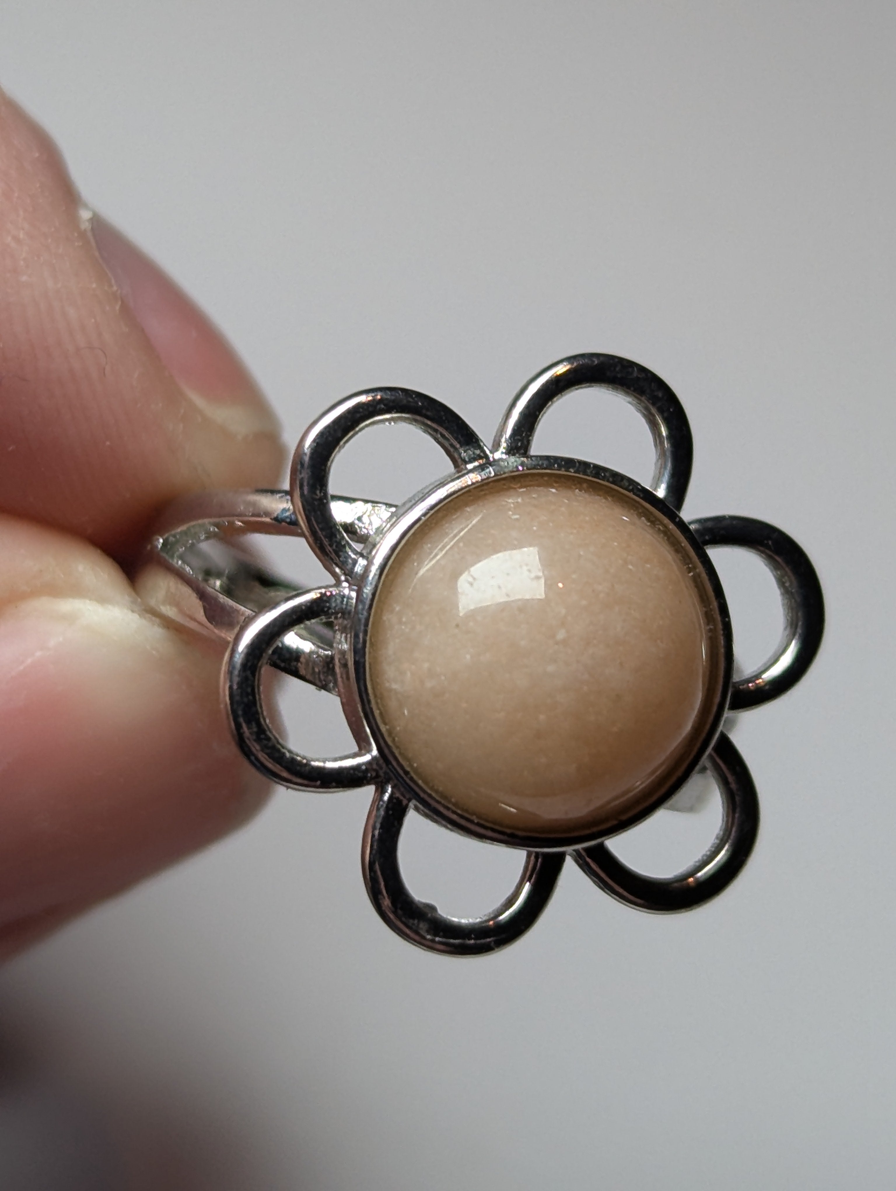 Orange calcite crystal flower ring Ajustable