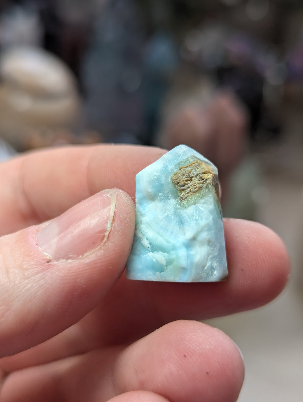 Mini Larimar tower