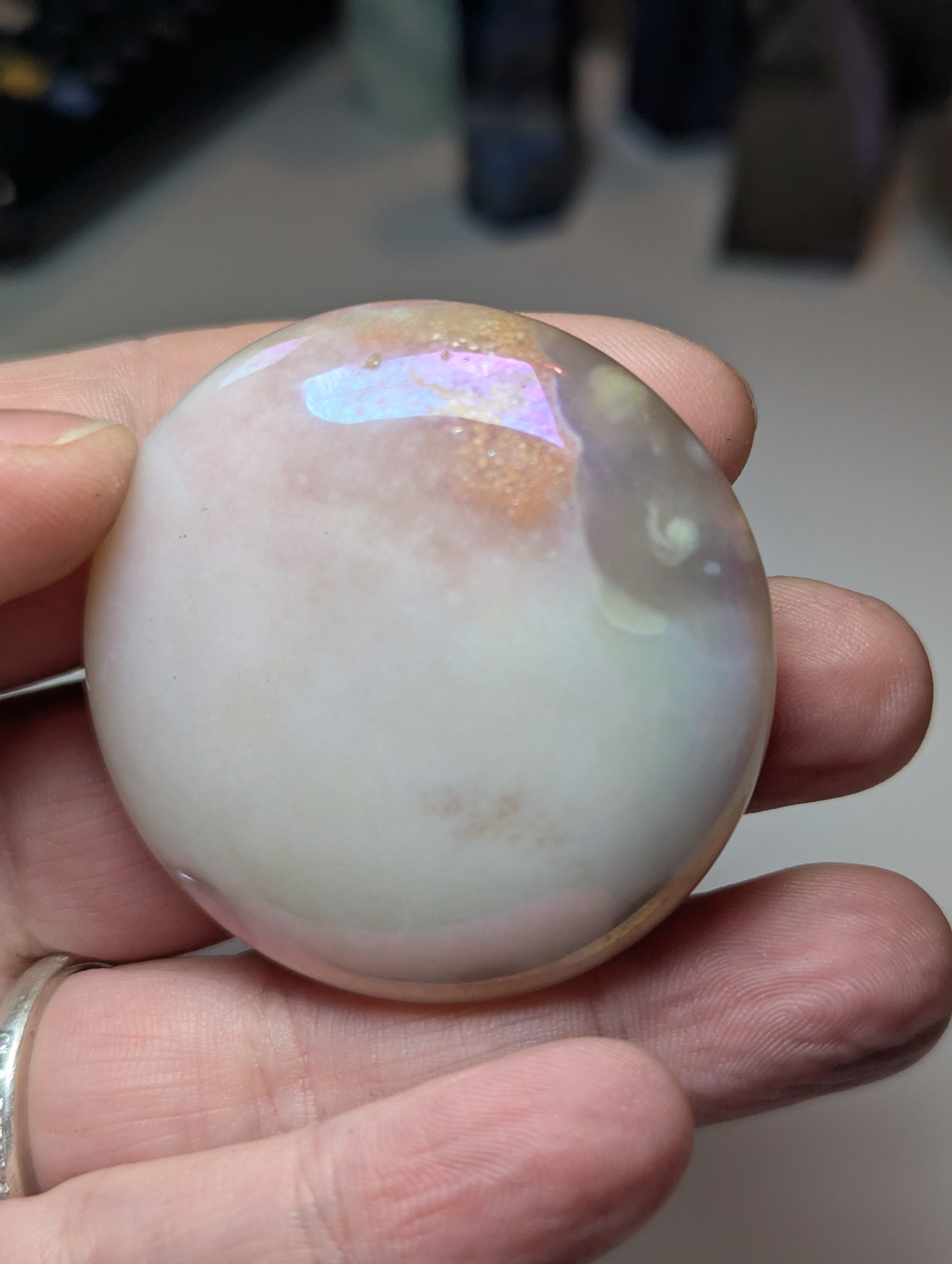 Flower agate aura palm stone