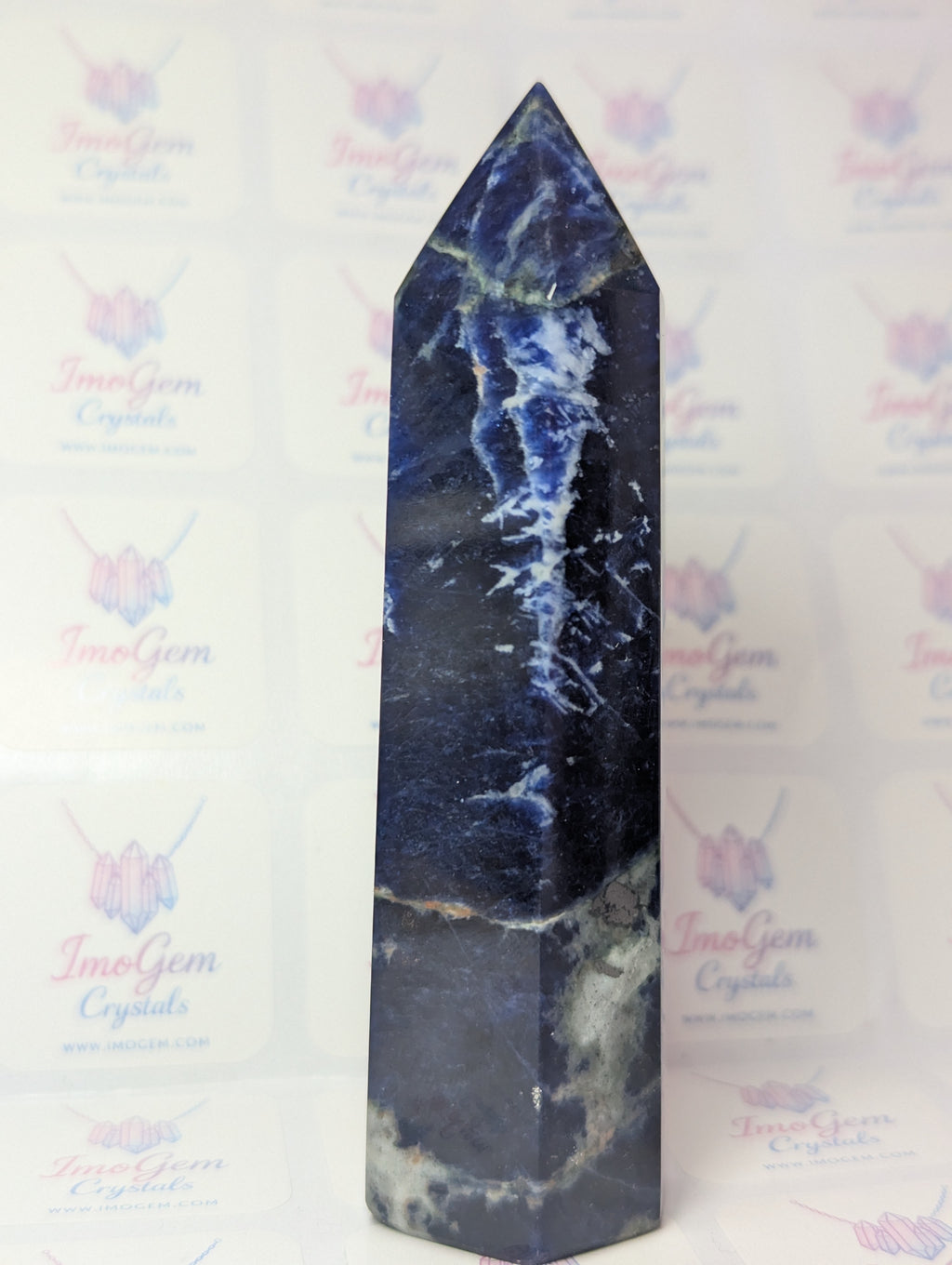 Crystal sodalite crystal tower