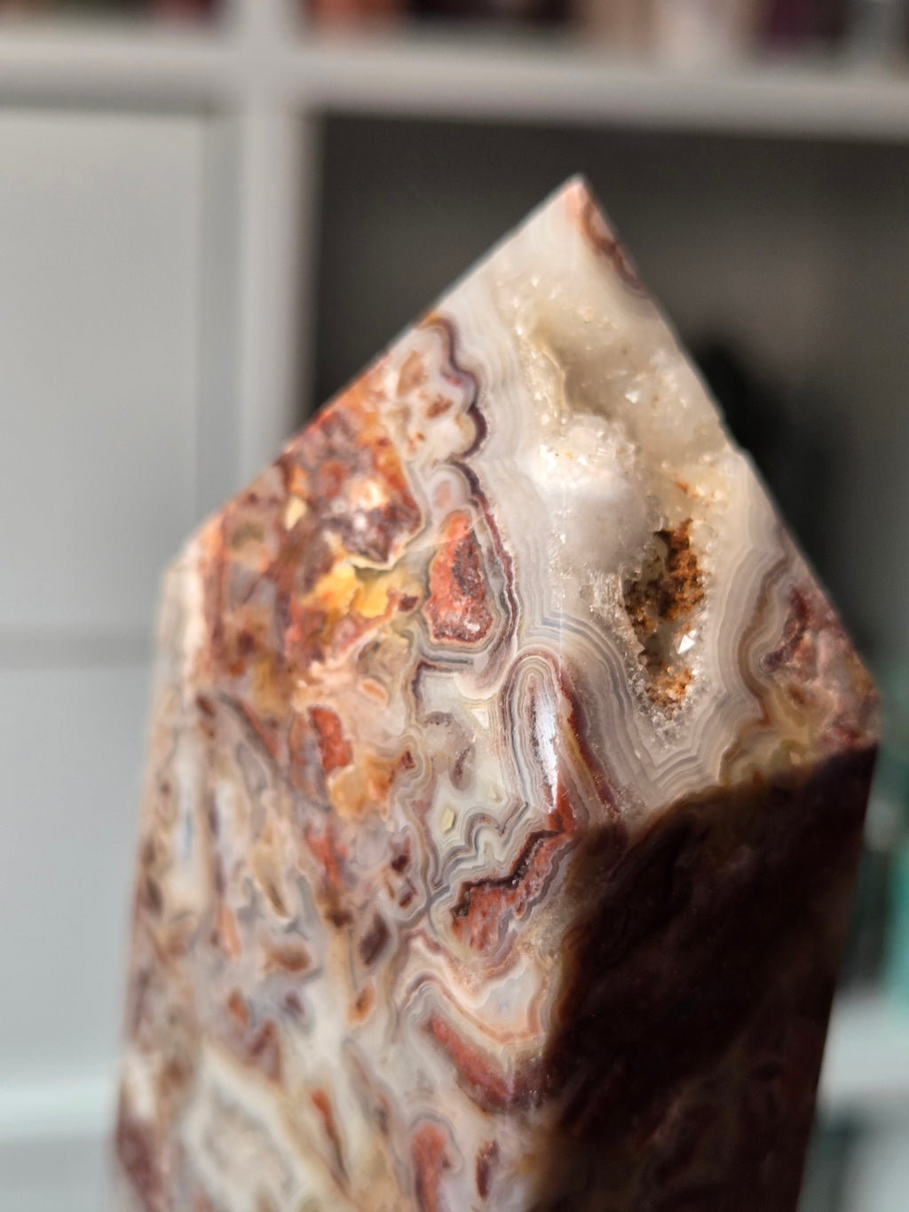 Beautiful  duzy  Mexican crazy lace agate crystal tower