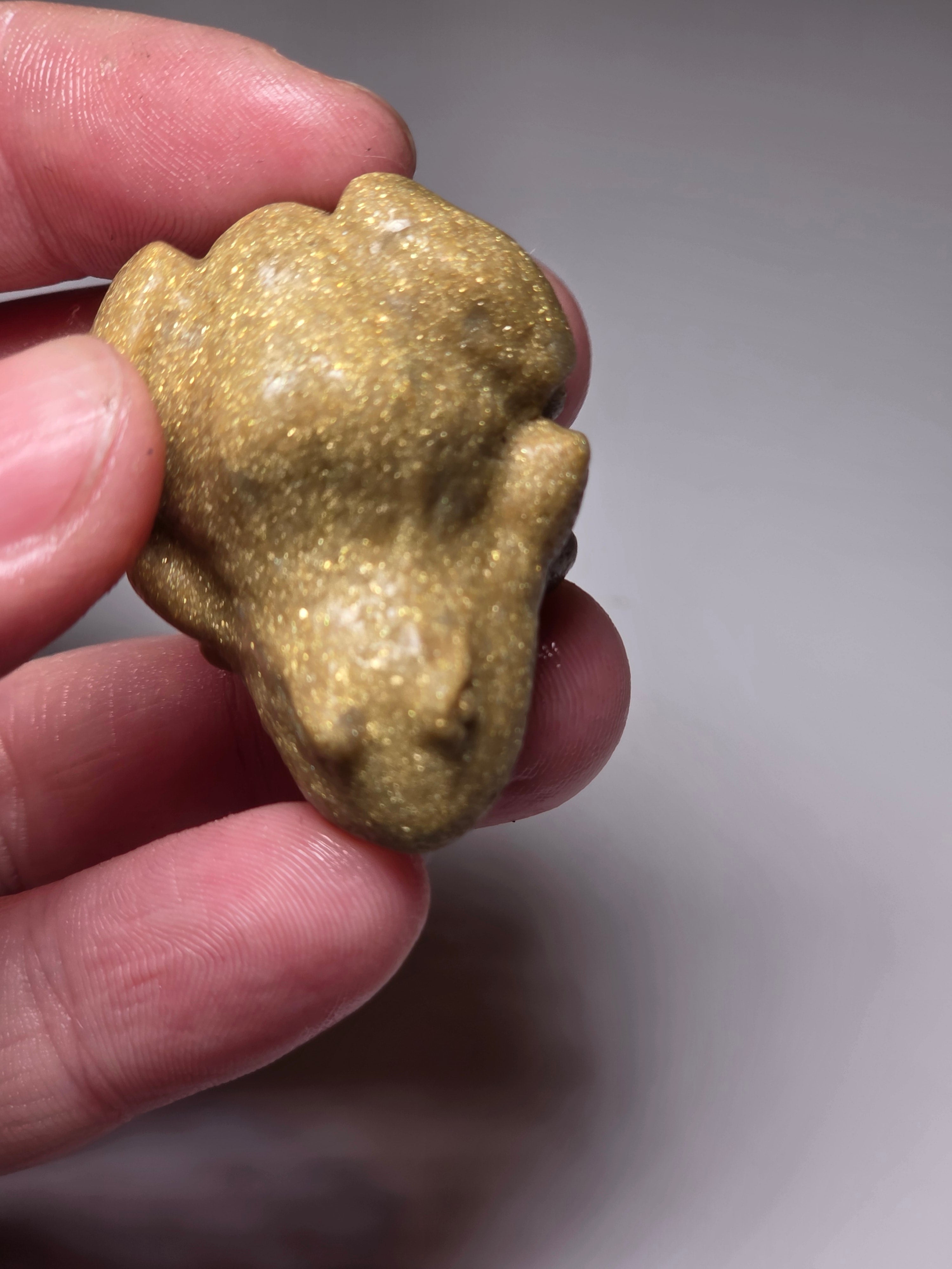 Yellow Jade crystal frog carving