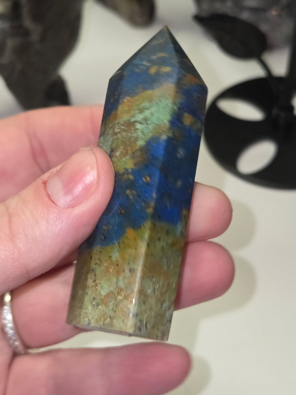 Quantum Quattro crystal tower carving