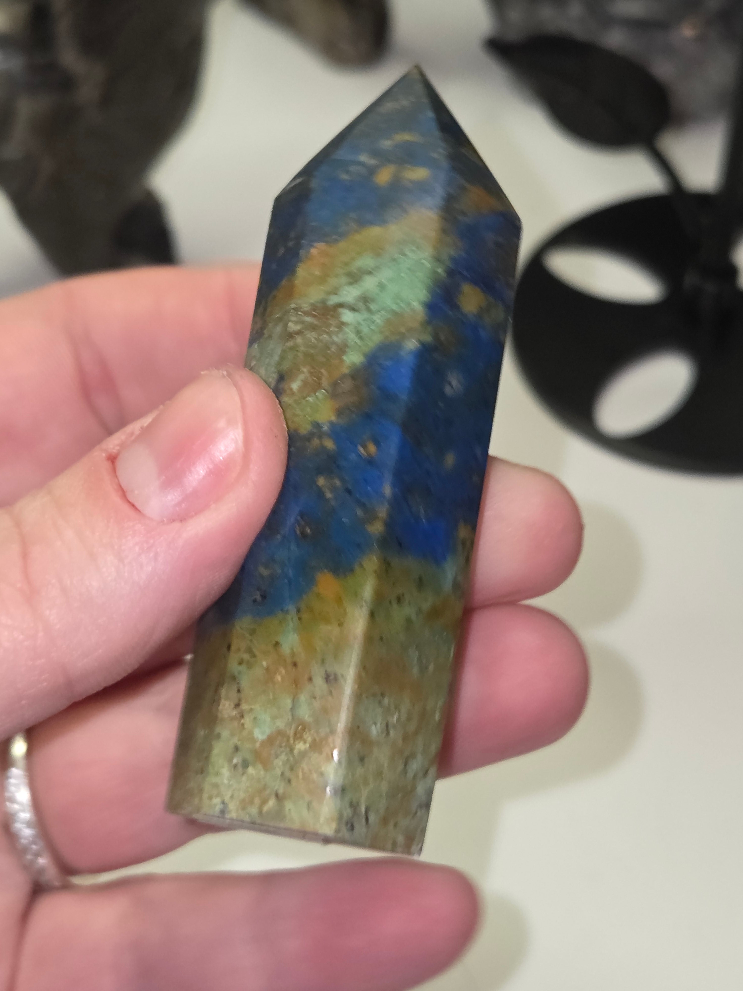 Quantum Quattro crystal tower carving