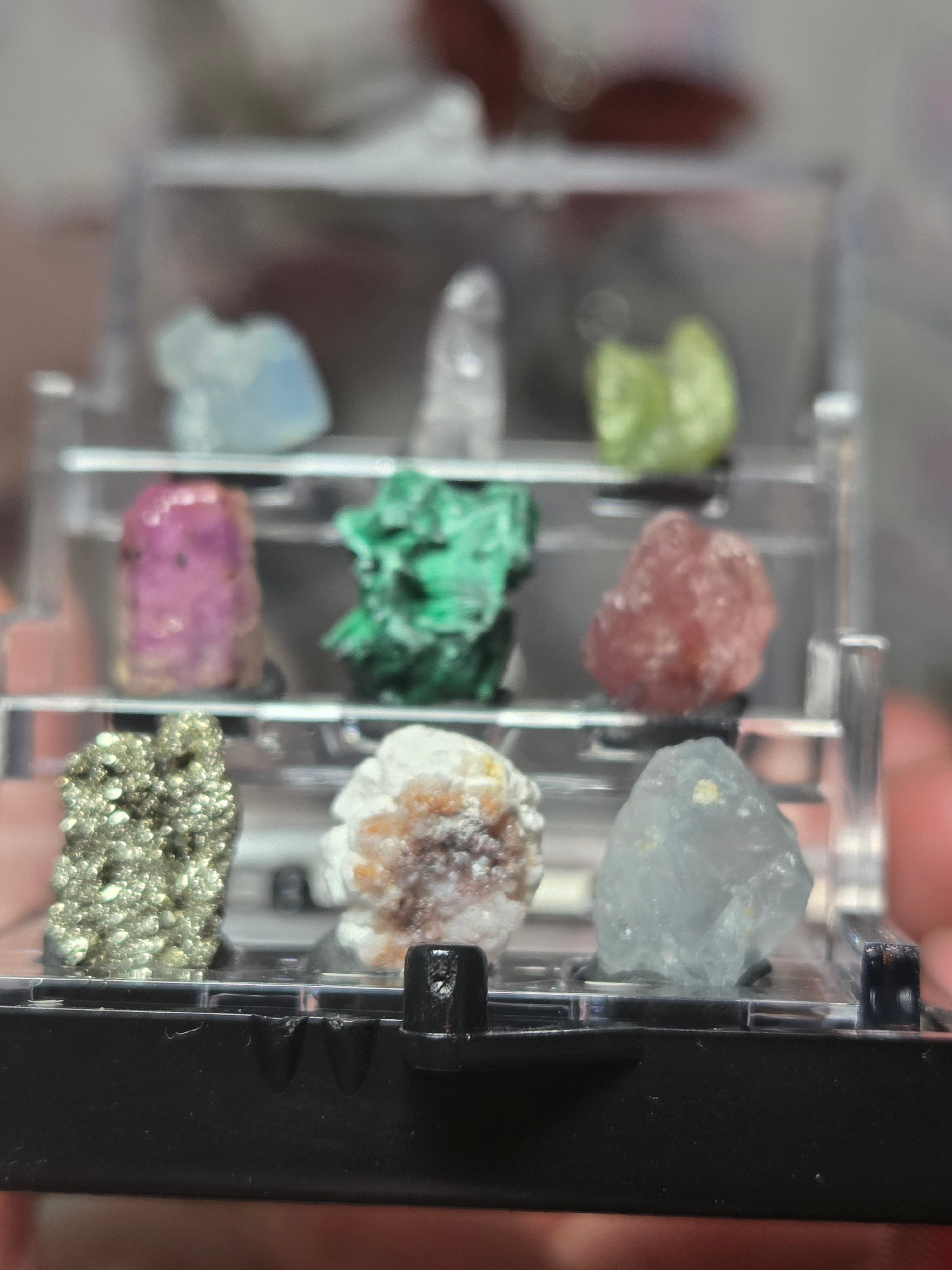 Crystal specimen large box