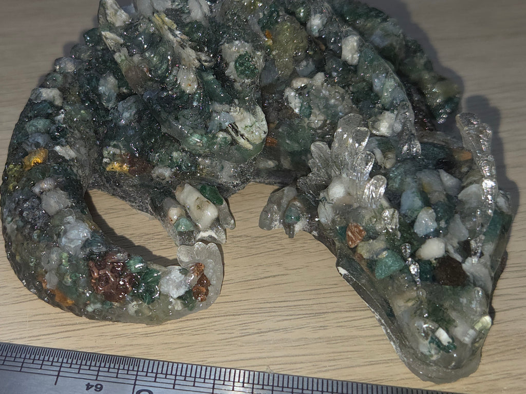 Crystal chip dragon carving