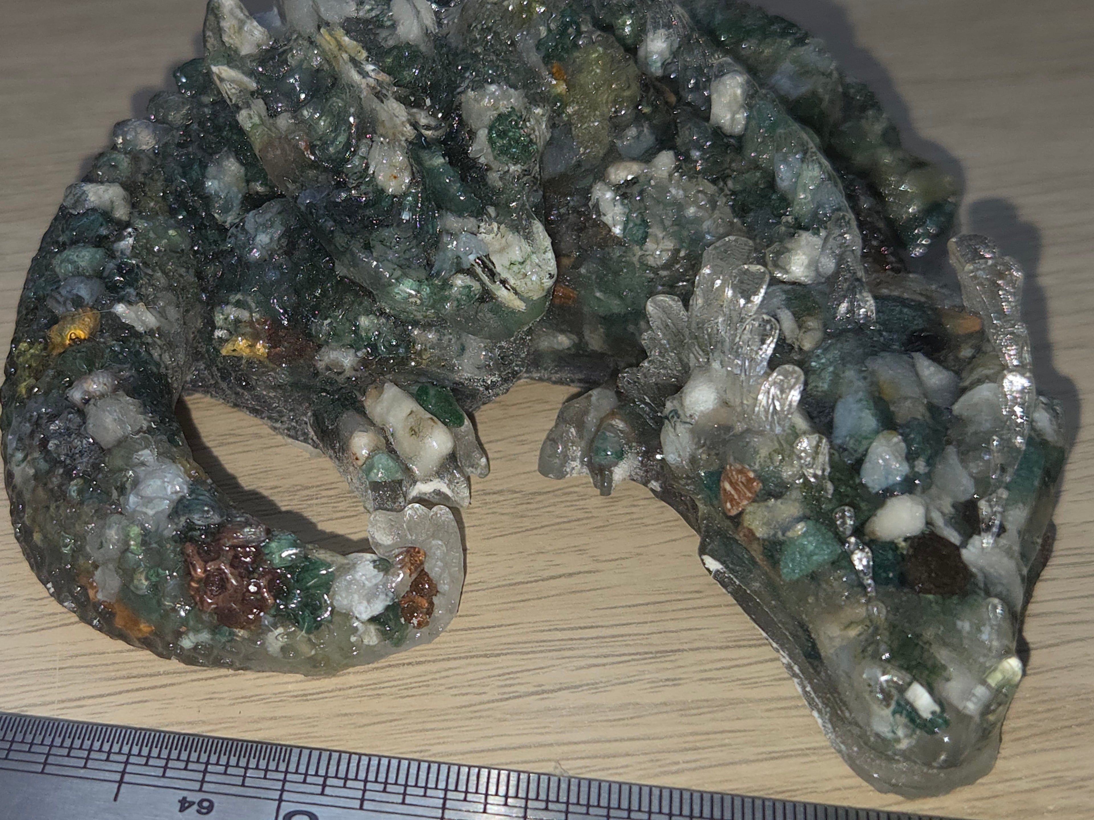 Crystal chip dragon carving