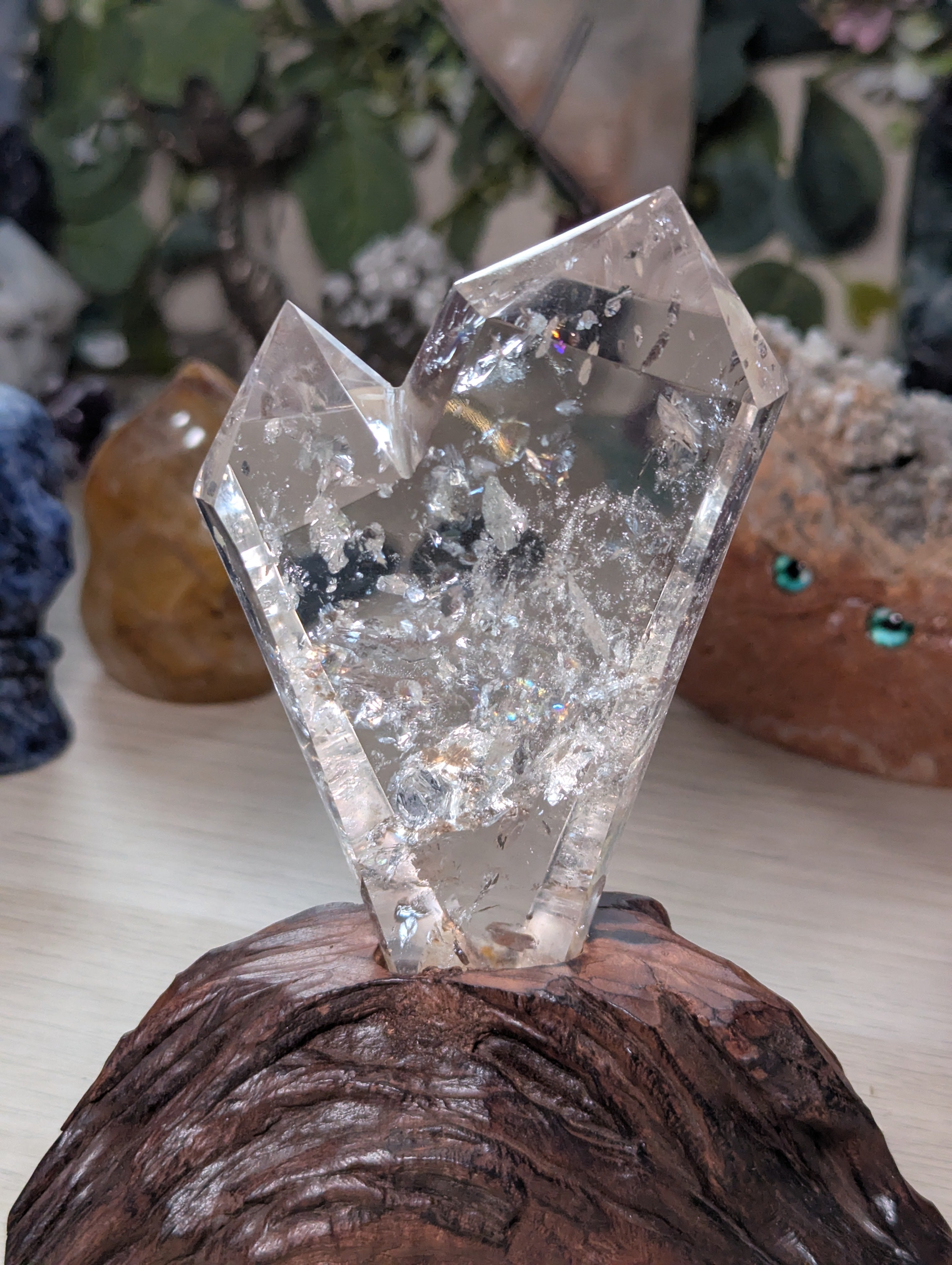 Grade AAAA Clear quartz dual tower carving