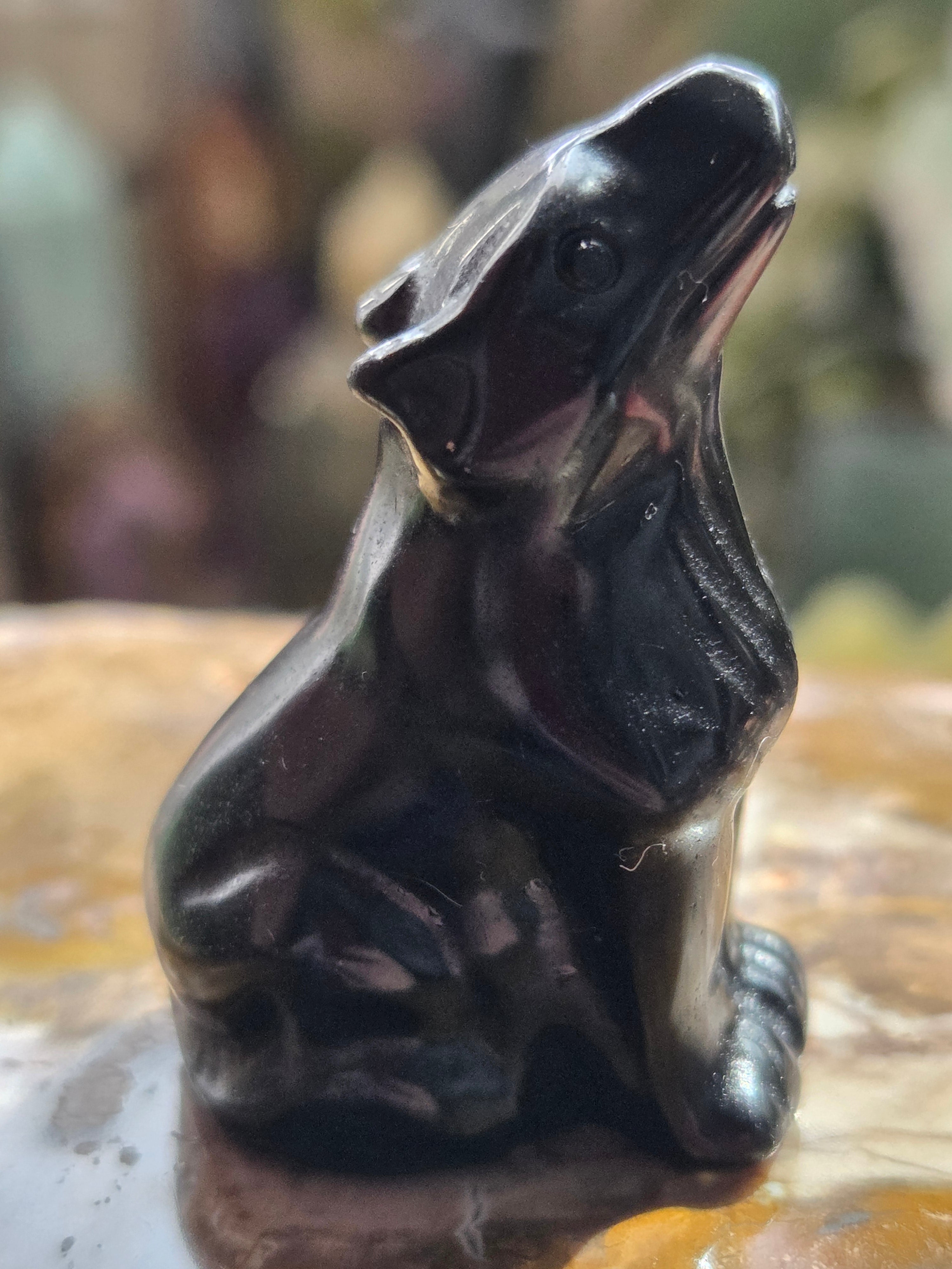 Crystal  wolf carving