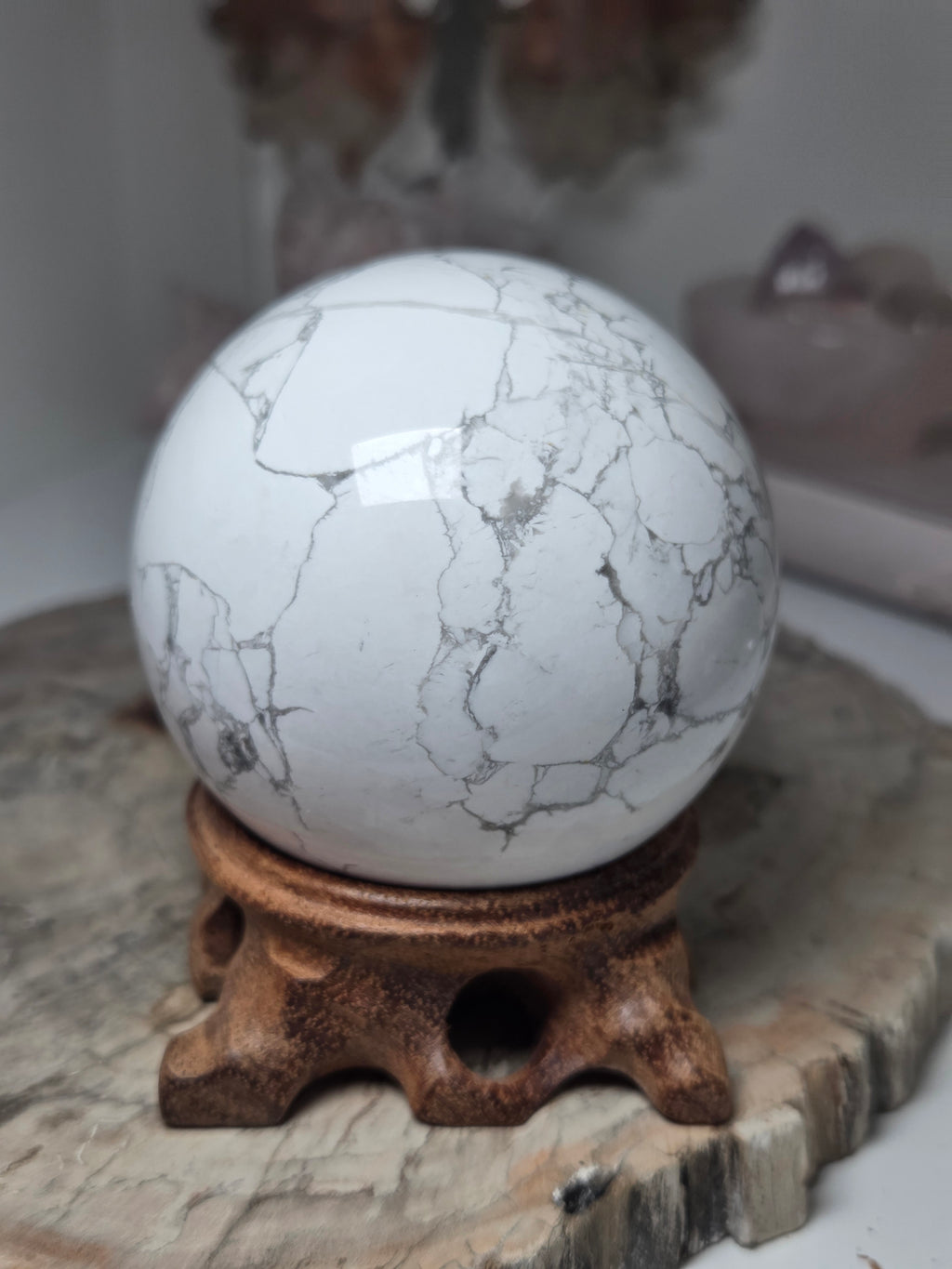 Howlite crystal sphere 6.5cm