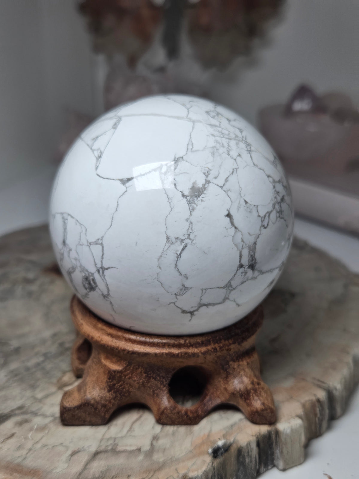 Howlite crystal sphere 6.5cm