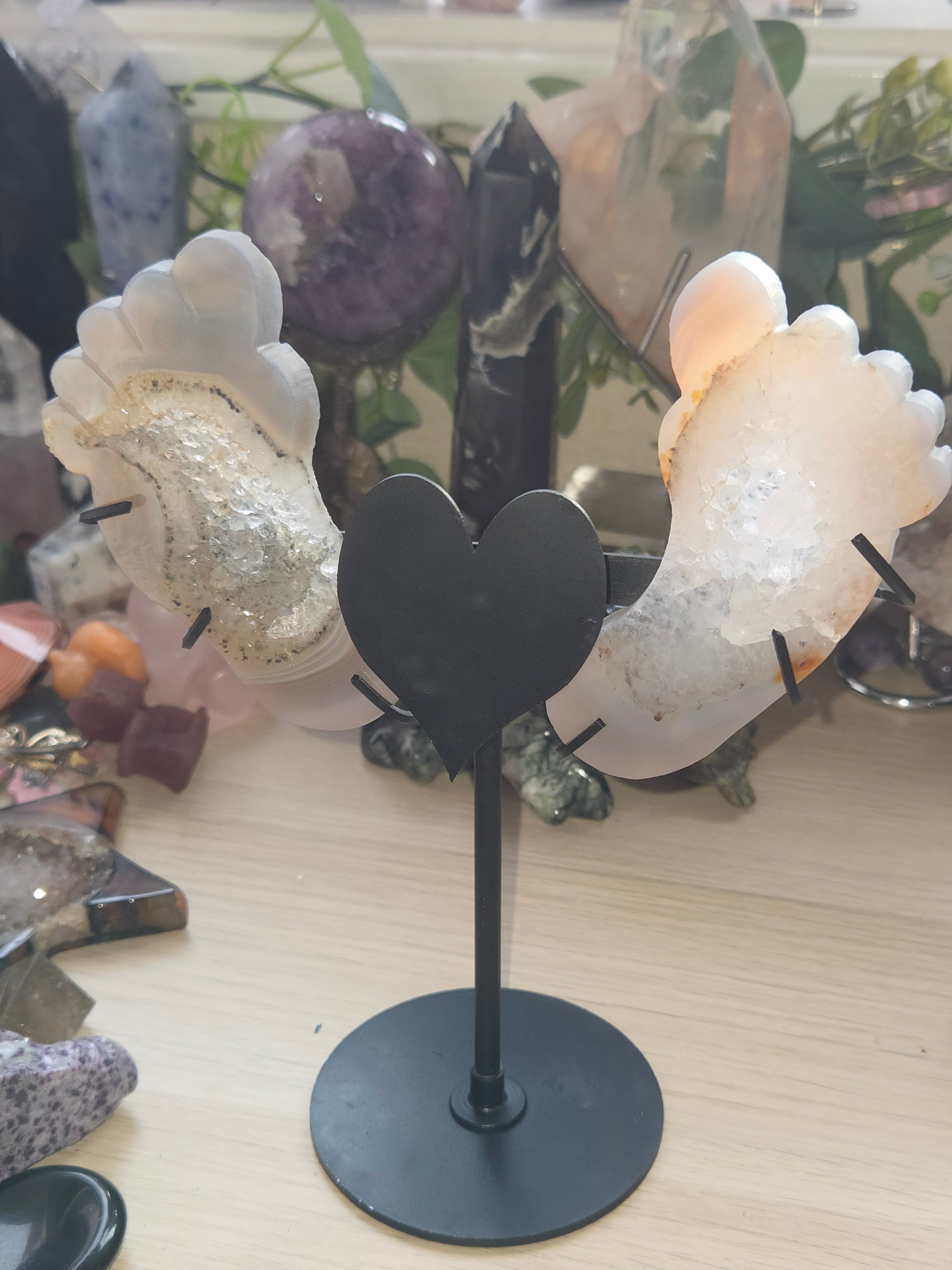 Duzy Agate crystal Feet and heart carving