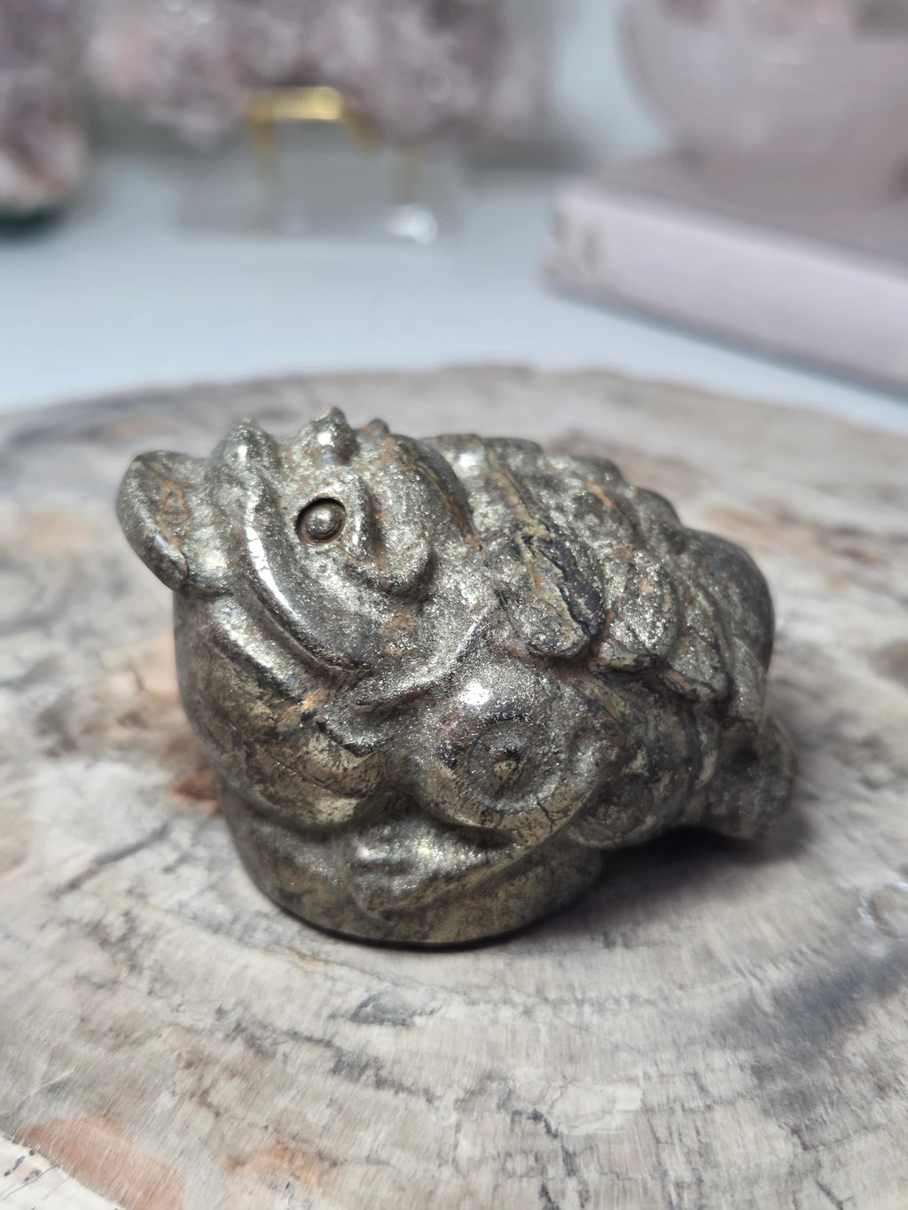 Pyrite crystal money  Toad crystal carving
