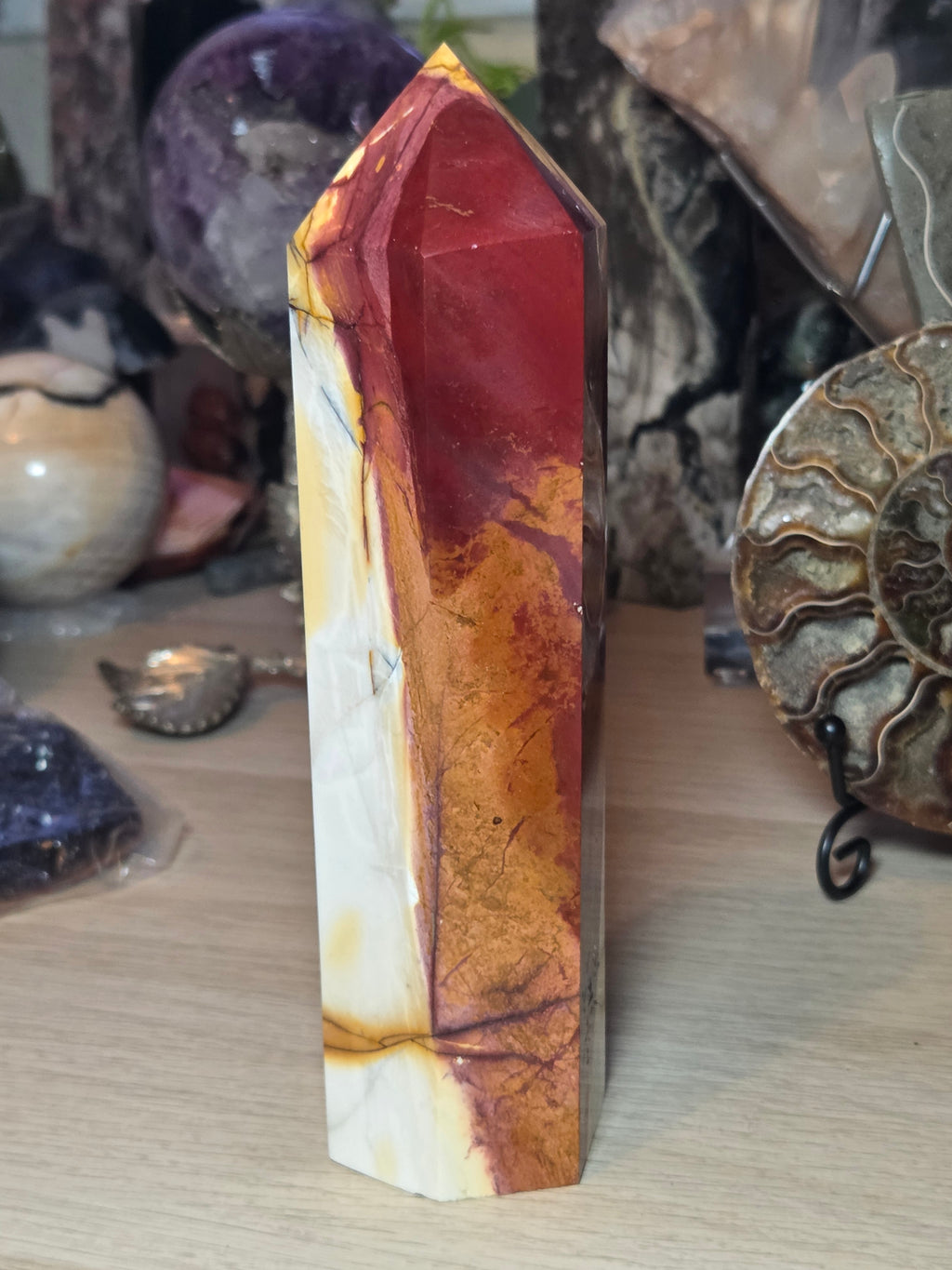 Large mookite crystal tower