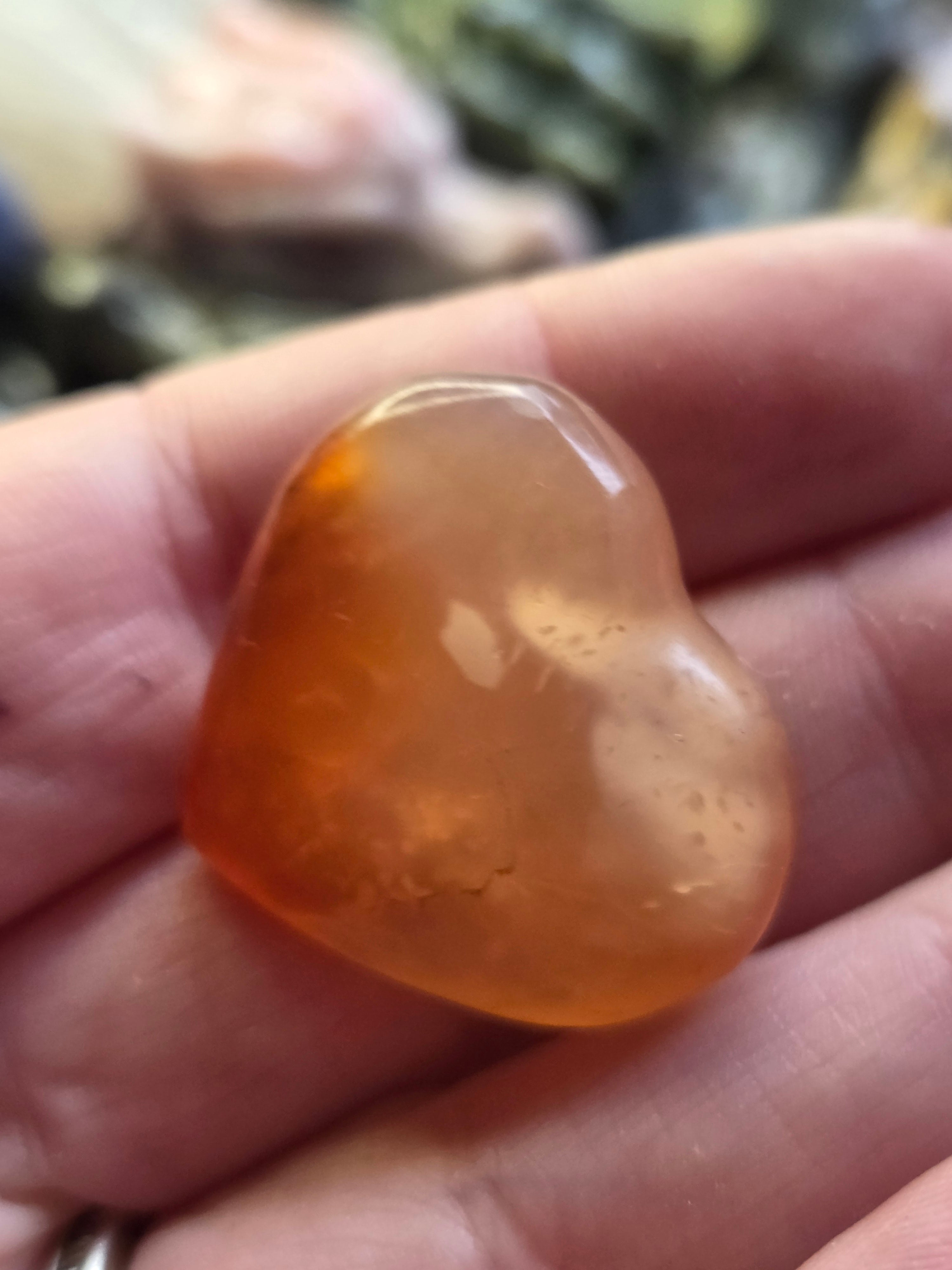 Carnelian crystal heart carving